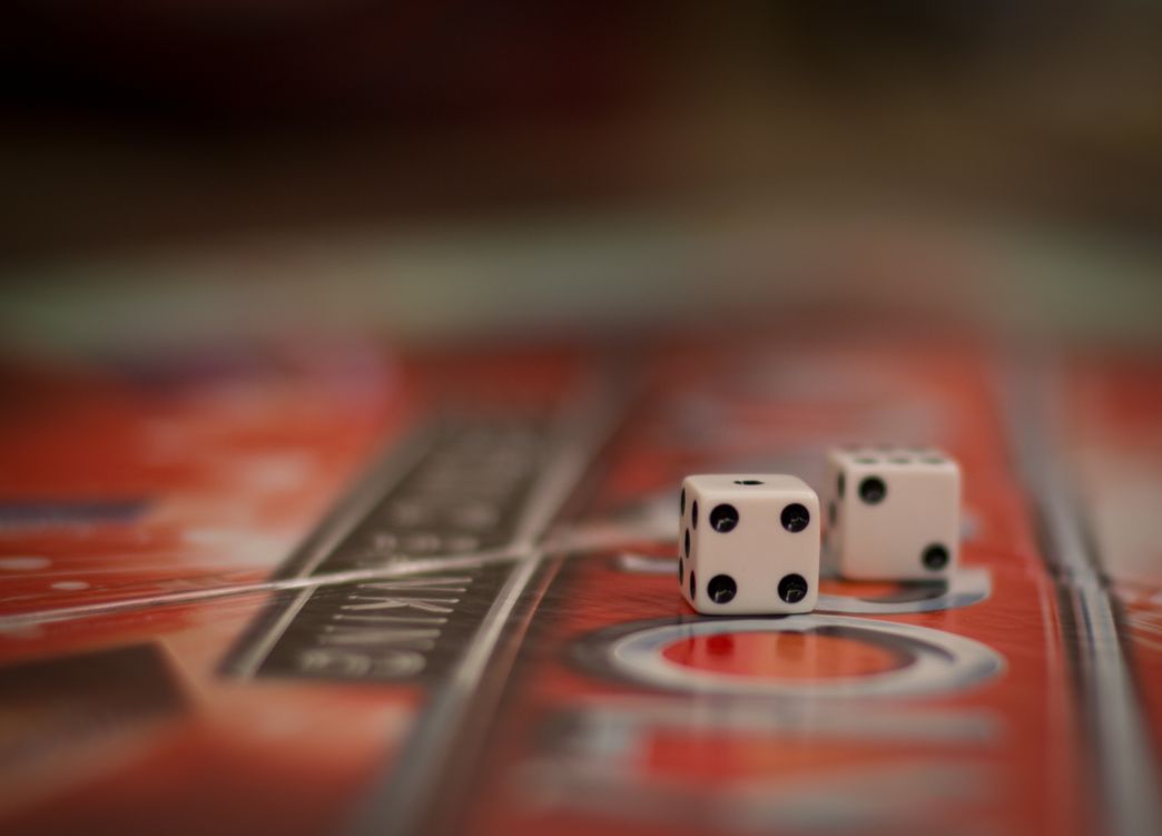 Online Casino: Spielautomaten und Live-Spiele im Überblick