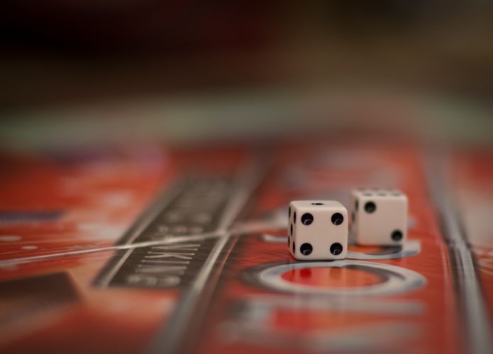 Online Casino: Spielautomaten und Live-Spiele im Überblick
