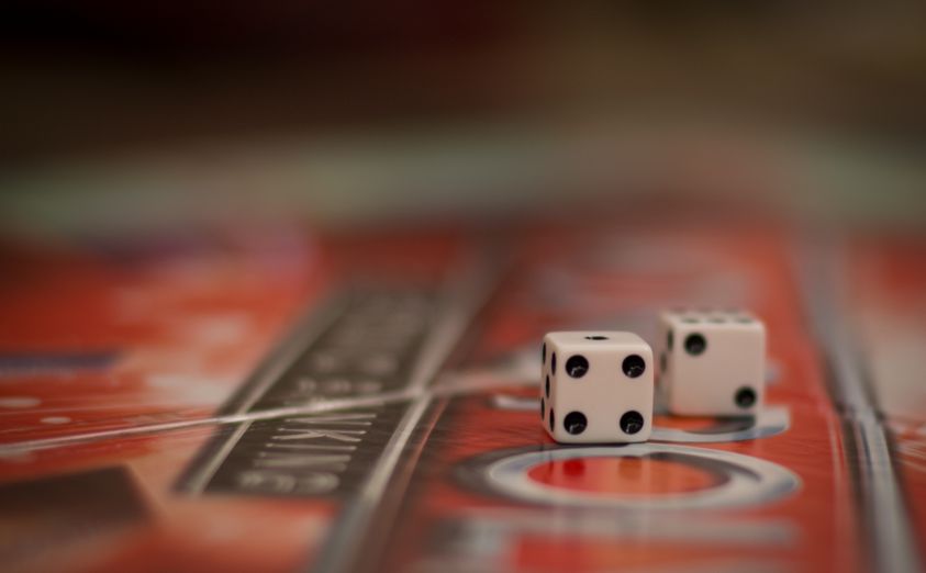 Online Casino: Spielautomaten und Live-Spiele im Überblick