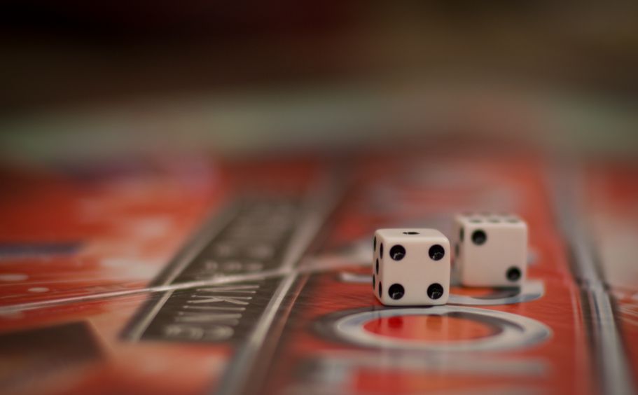 Online Casino: Spielautomaten und Live-Spiele im Überblick