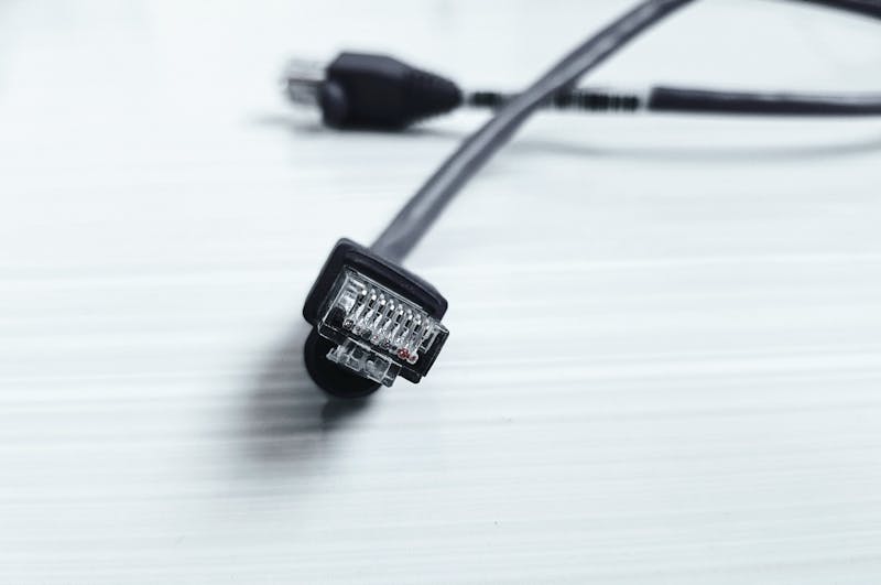 Componentes electrónicos y montaje de proyectos maker