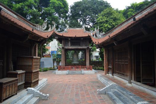 Temple of Literature with a historian — Hanoi