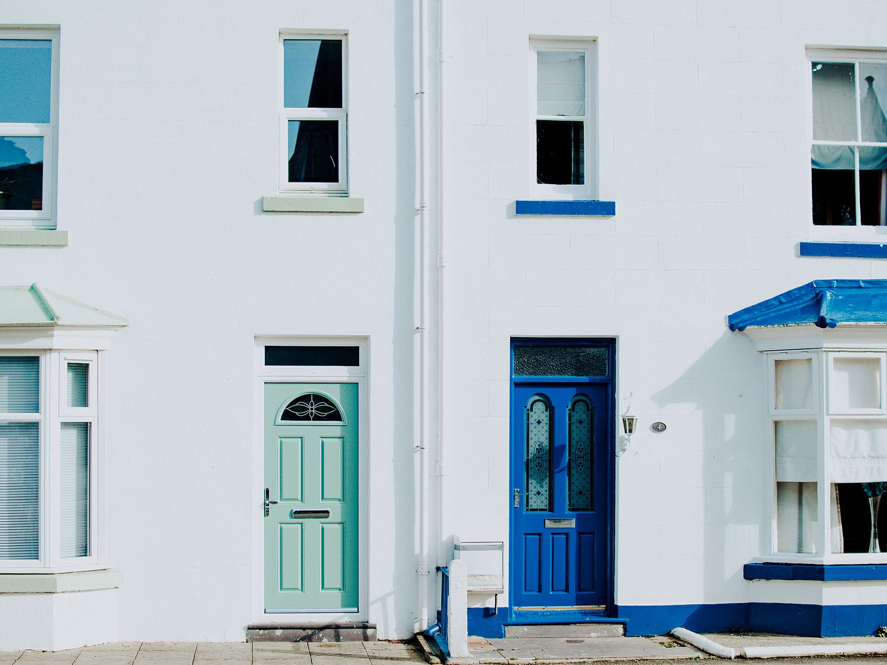 Pontefract — professional movers carrying furniture on a house move
