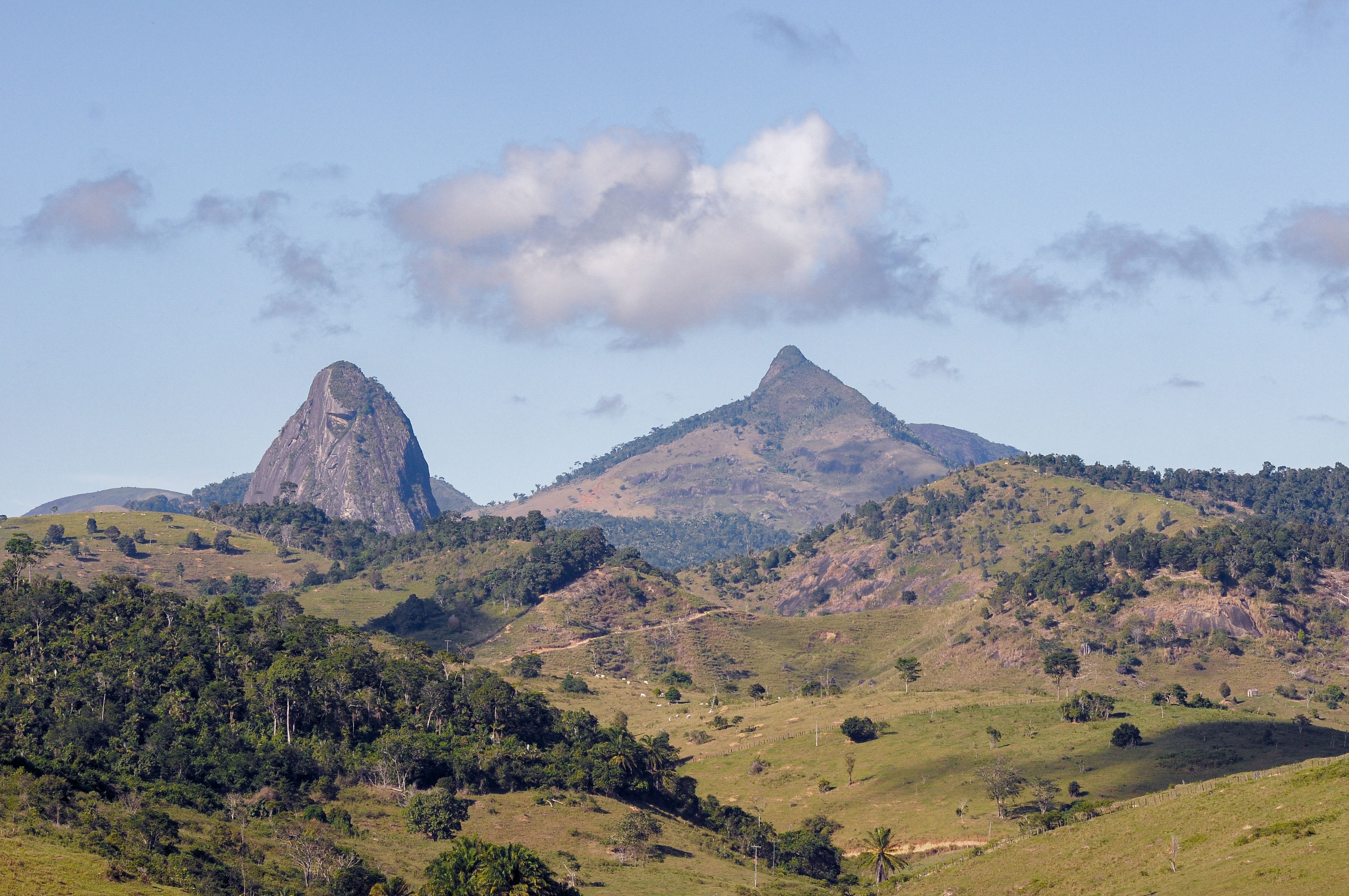 Rodovia dos Bandeirantes Registra Dois Acidentes com Carretas em Campinas
