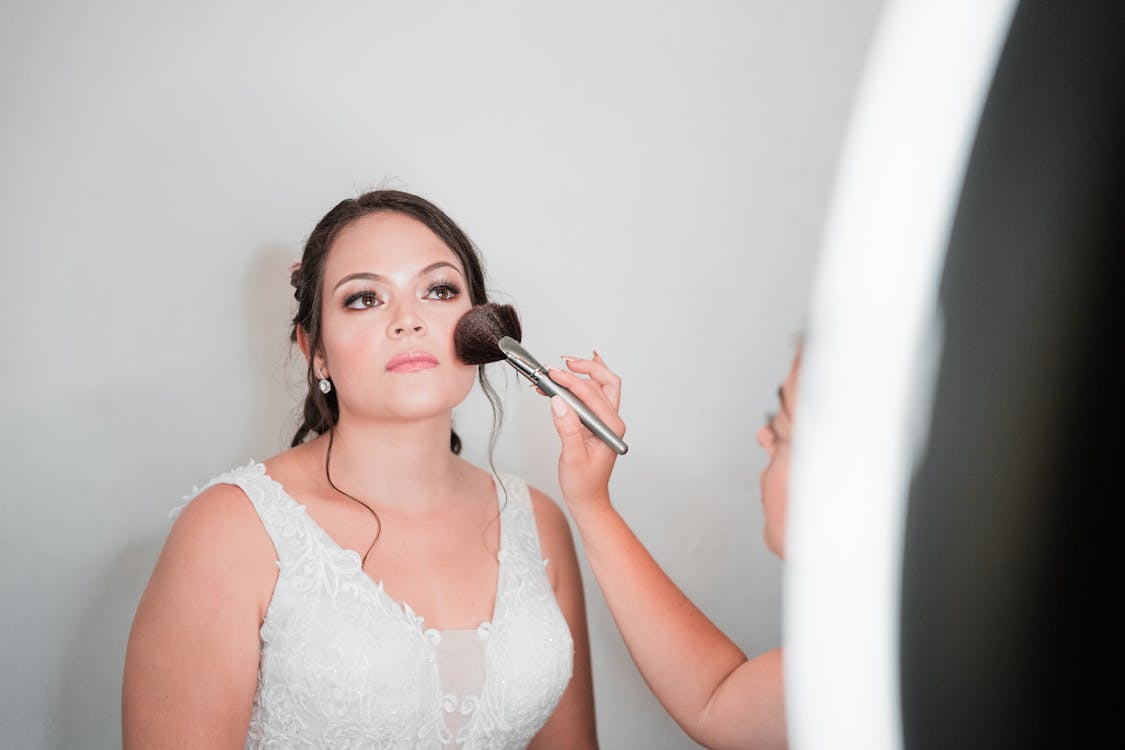 What are the importance of hiring Best bridal makeup artist in Dehradun?