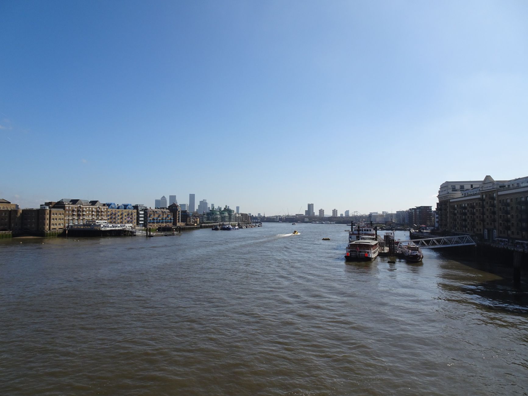 Thames E. coli 60 times safe limit after spill