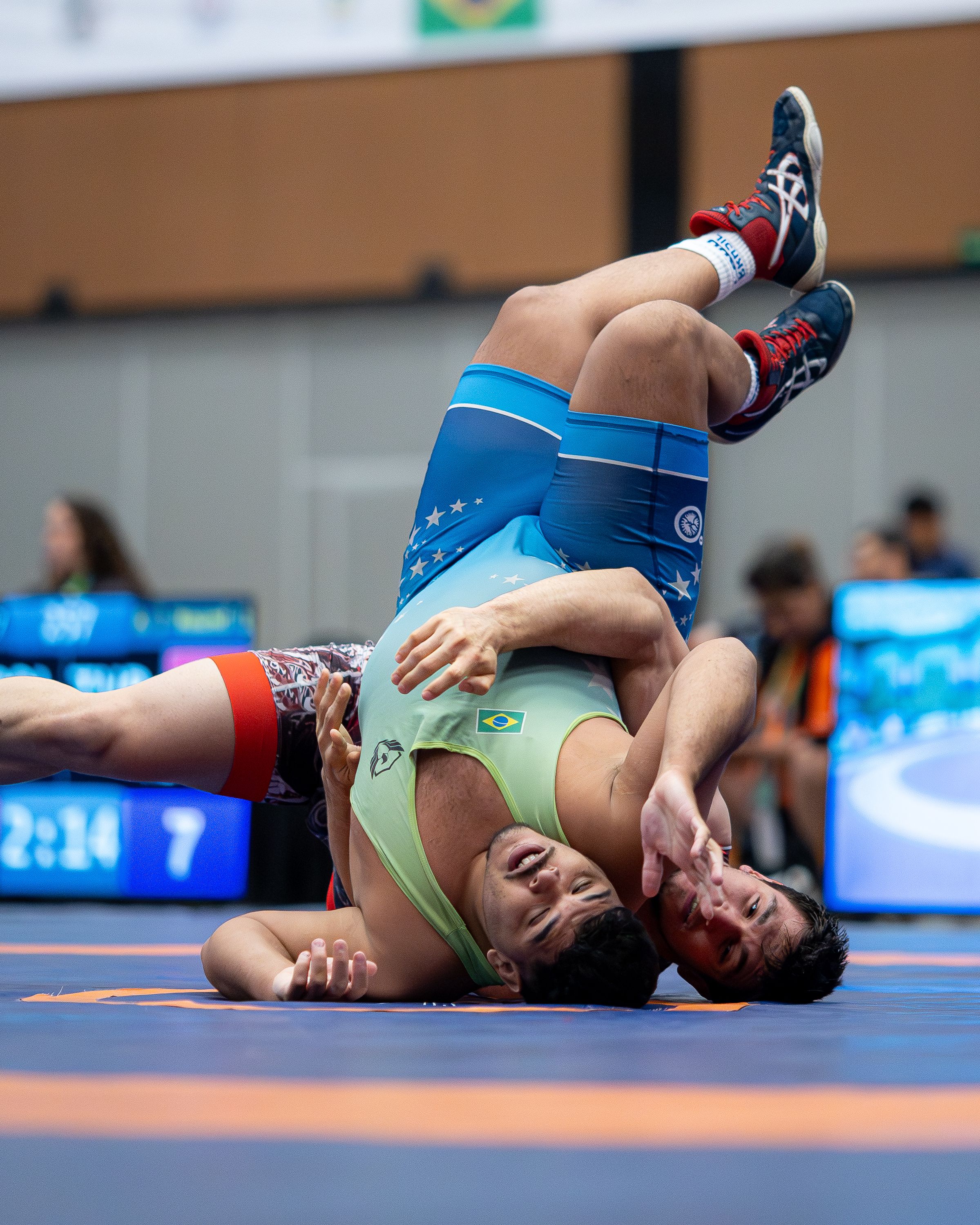 WRESTLING WAR