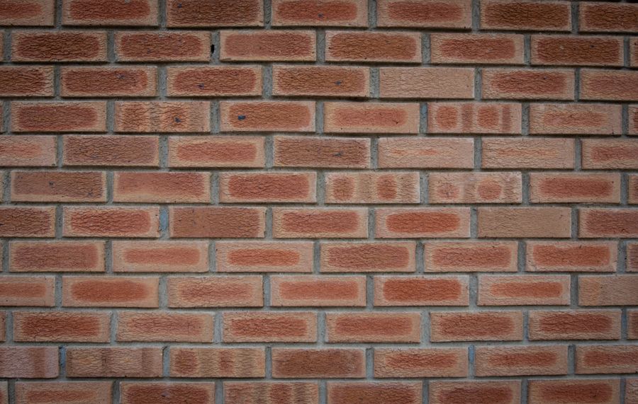 Recycled red brick laid in stretcher bond