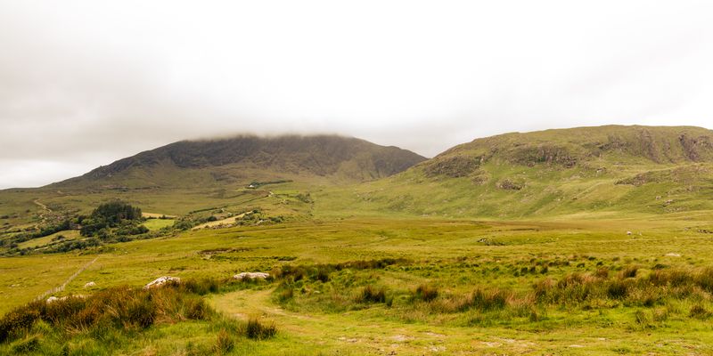 Las montañas de Kerry bajo un cielo nublado