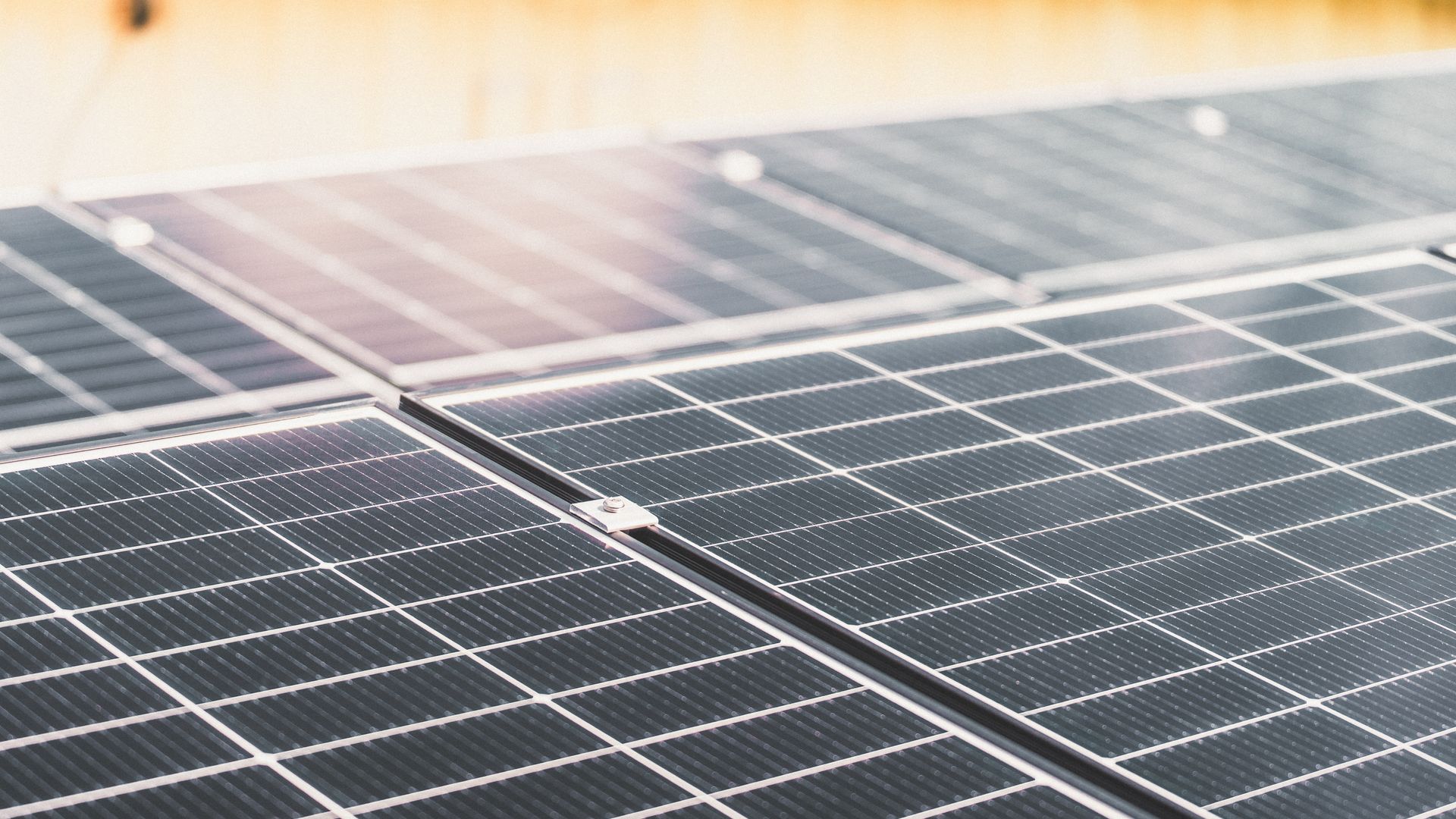 Why Solar Panel Installation Prices Vary So Much in Cyprus — illustrasjonsbilde