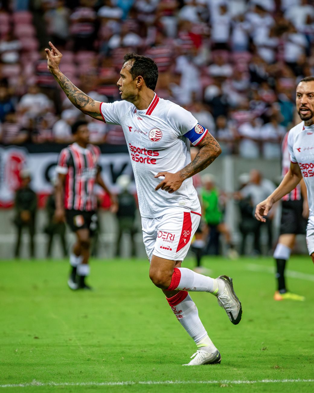 Calhanoglu decide presto e l'Inter non cede mai
