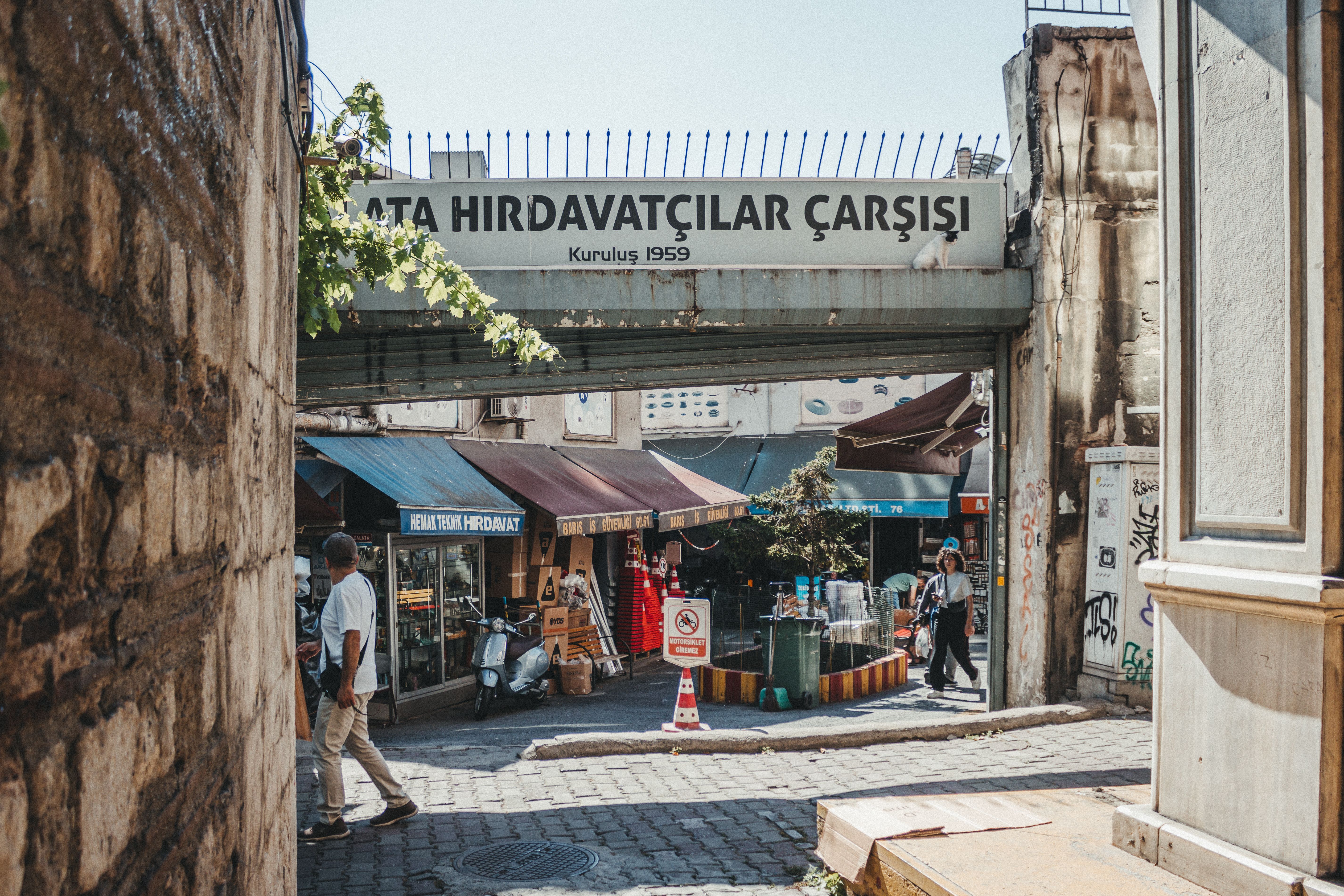 Kemeraltı Çarşısı