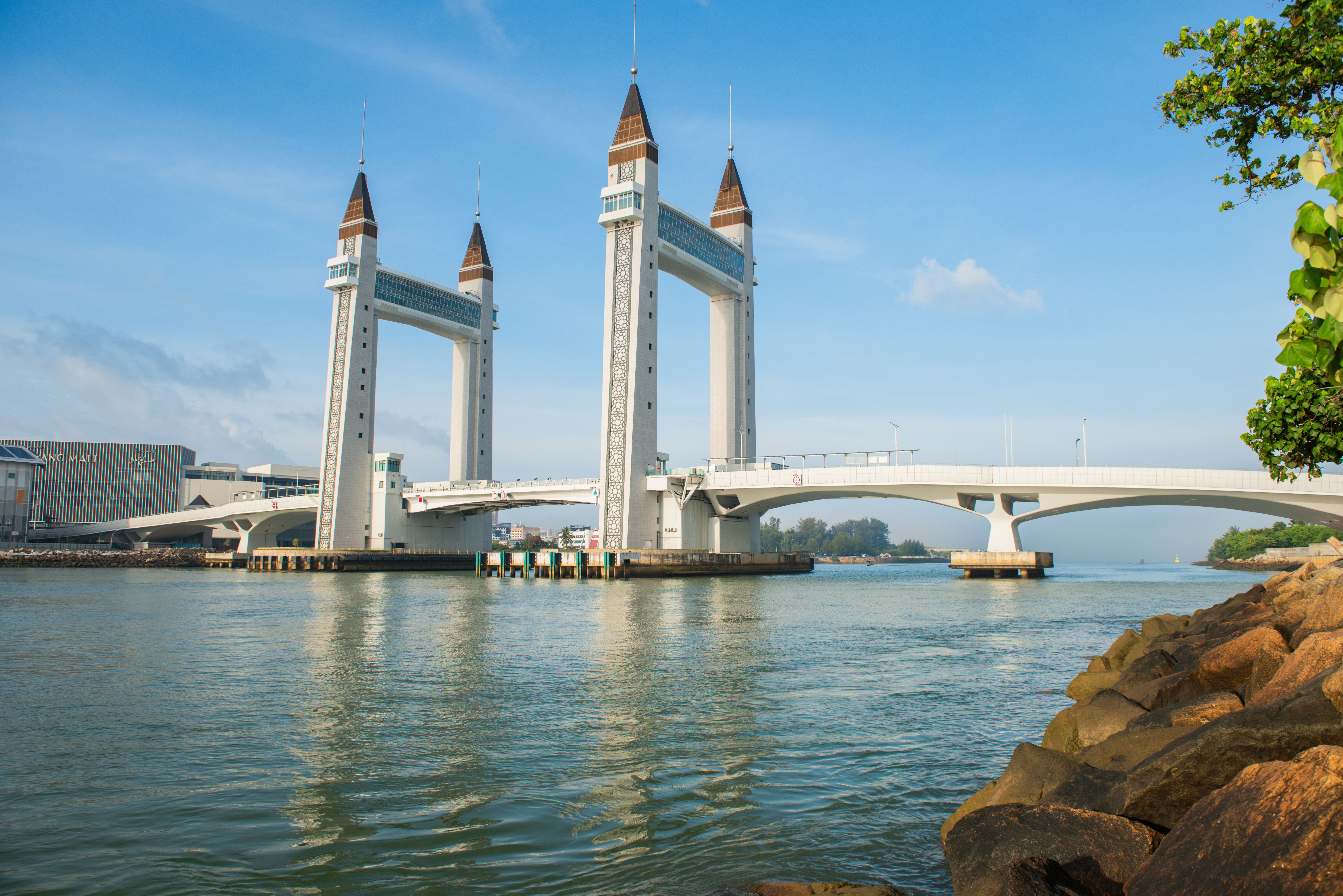 Malaysia’s Foreign Policy: Structural Stability Amid Geopolitical Shifts — Photo by Abdulaziz hasan on Pexels