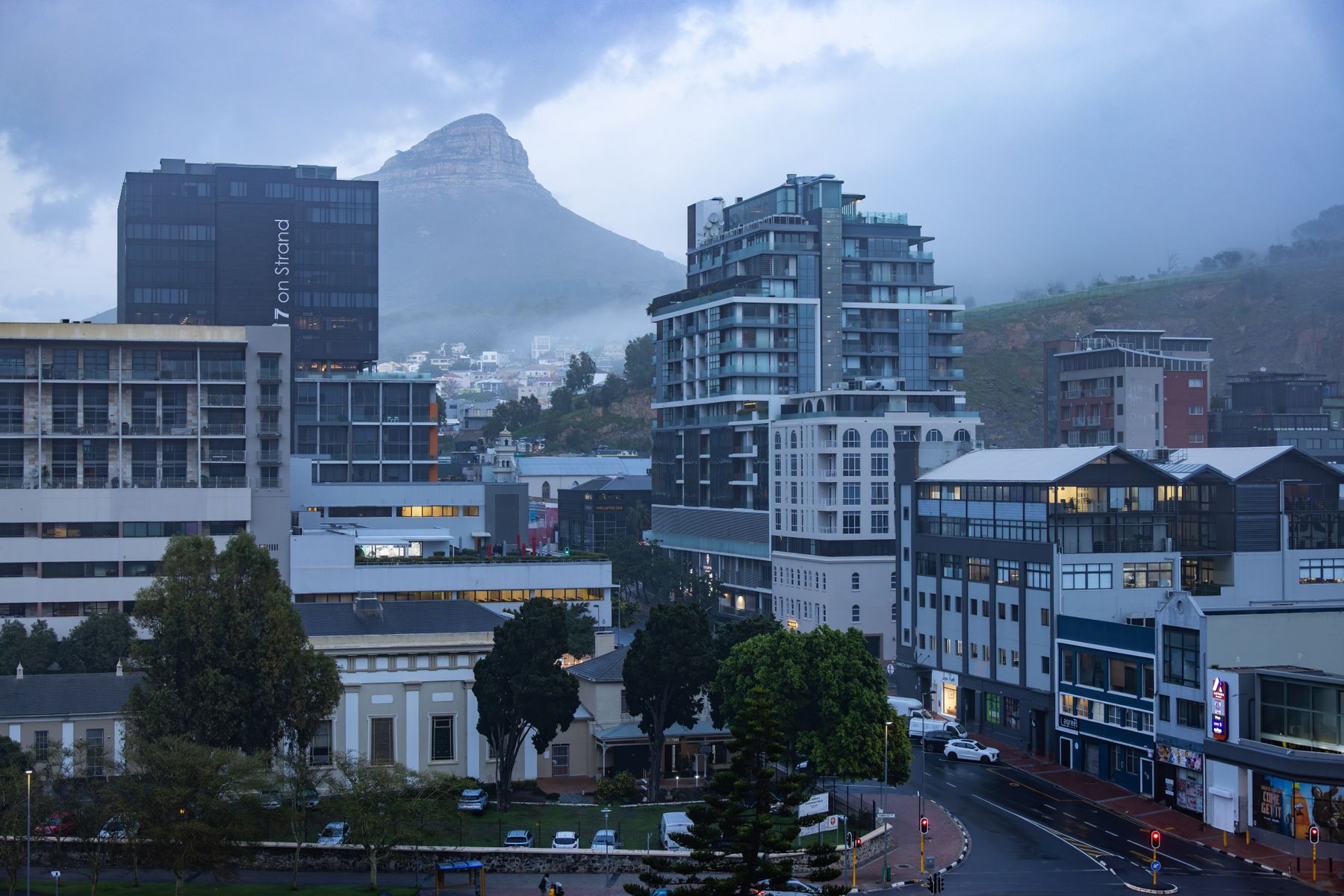 Where to Stay for the DHL Stormers vs Scarlets Business Lounge at DHL Stadium