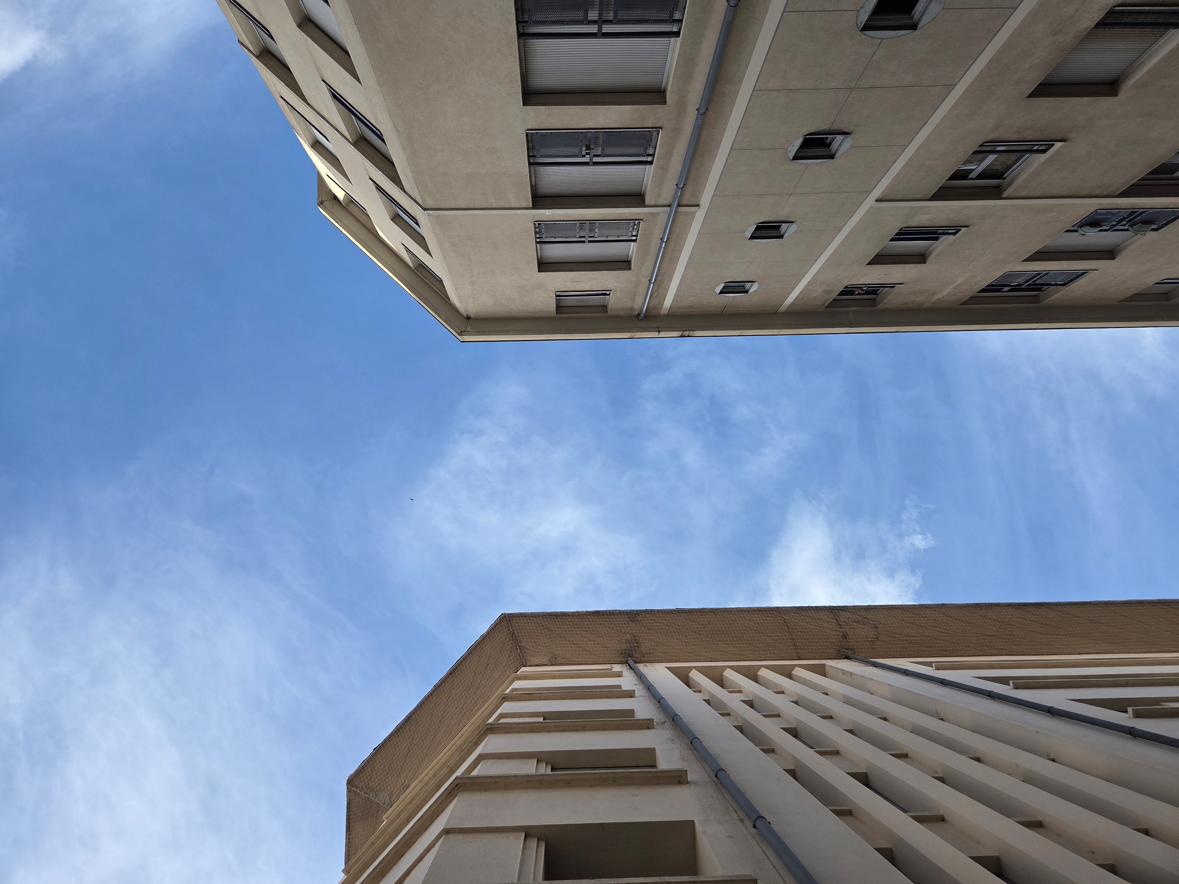 OpenCLaw on AMD Developer Cloud: Free Deployment with Qwen 3.5 and SGLang — Photo by Raoul Turmond on Pexels
