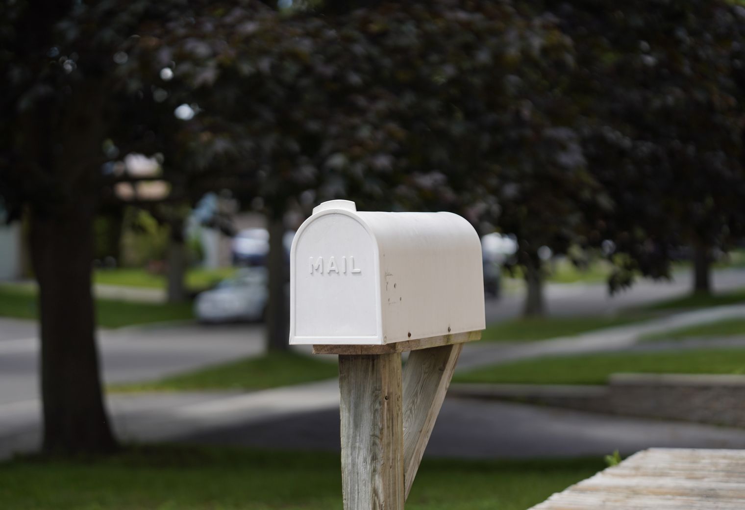 Hindon — professional packers wrapping and boxing belongings