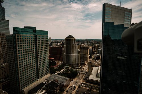 Free Aerial view of the Minneapolis skyline showcasing modern skyscrapers on a clear day. Stock Photo