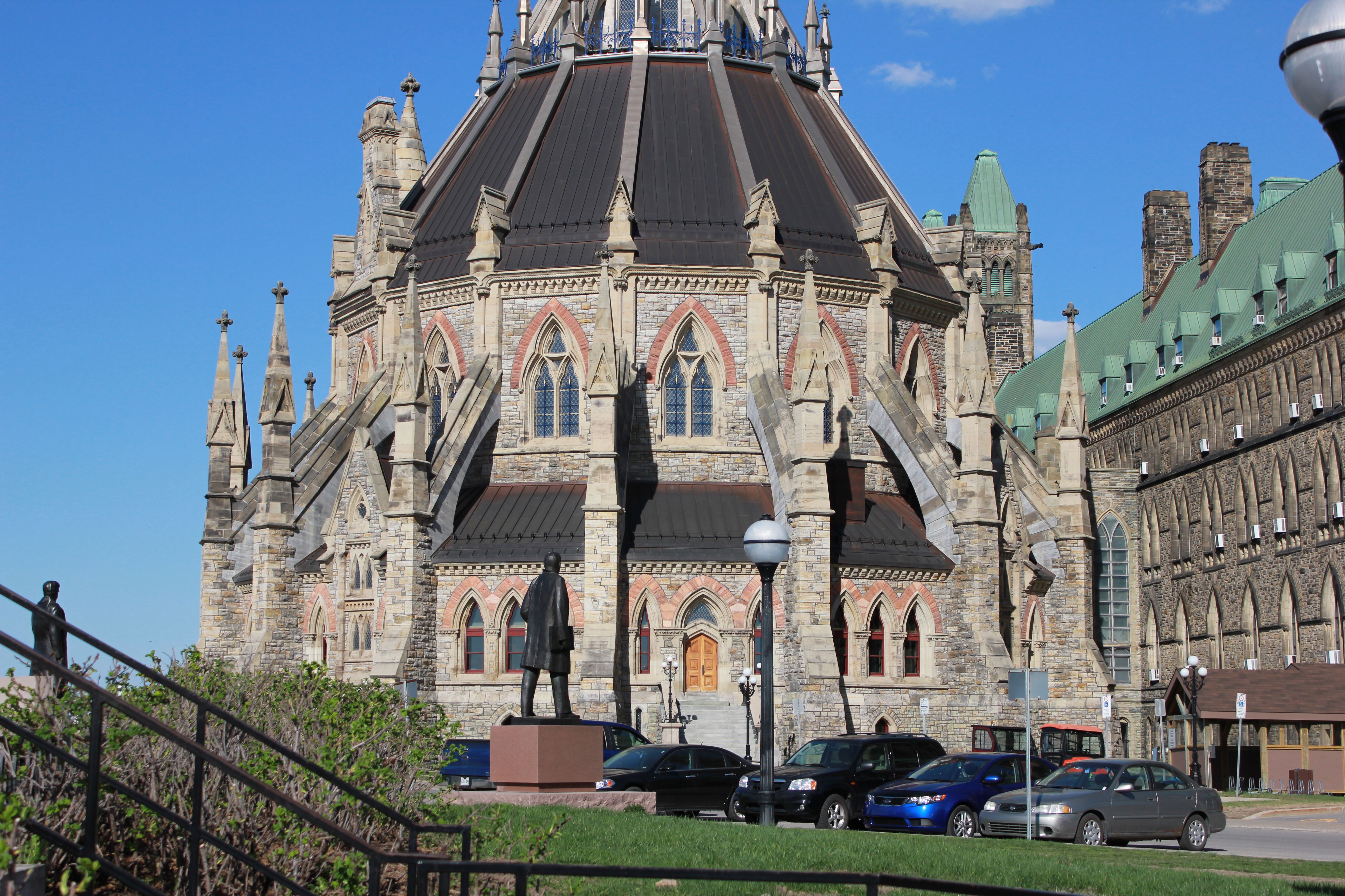 canada parliament building