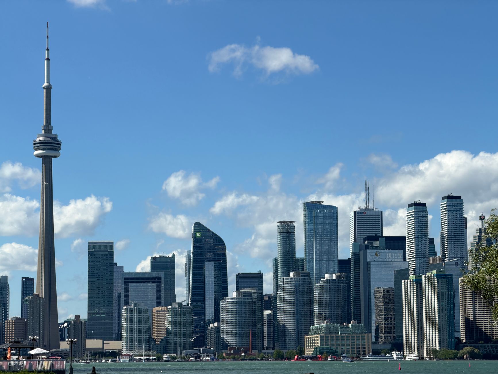 Beautiful view of Toronto's skyline featuring the iconic CN Tower on a clear day.