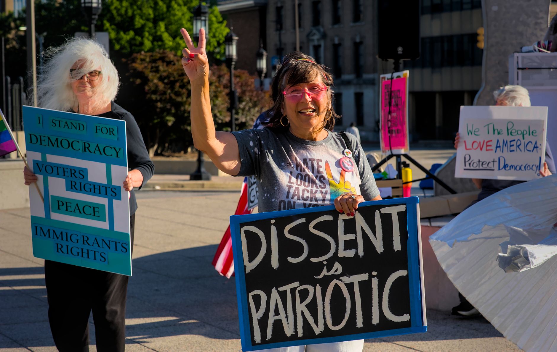 Green Card Holders Sue USCIS Over Removal Proceedings