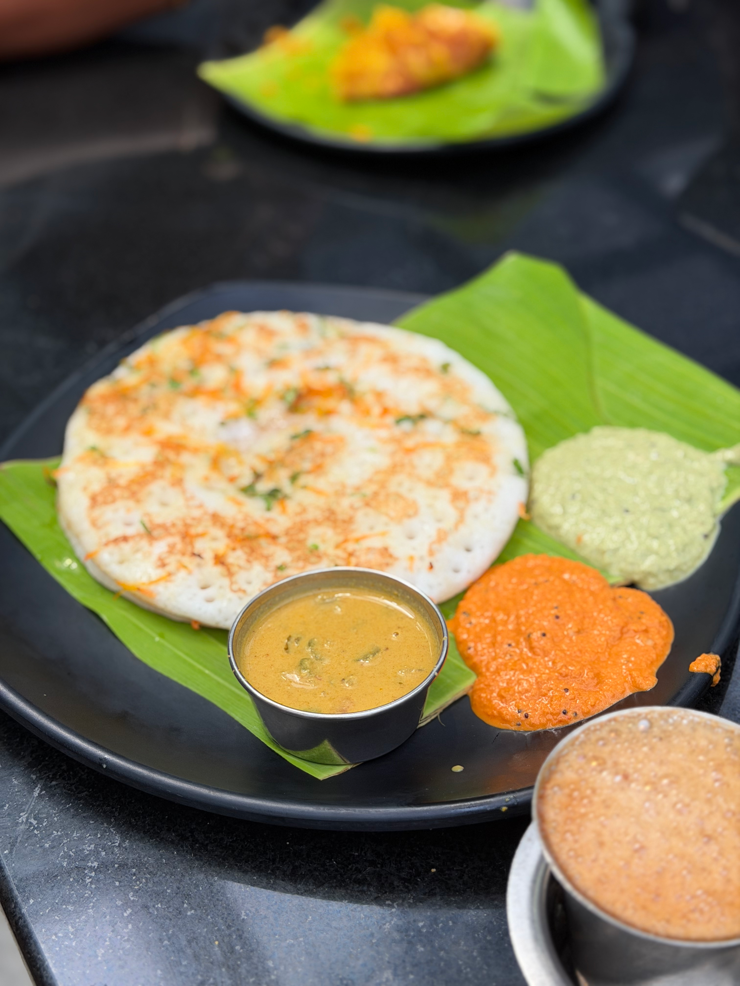 Uttapam with chutney