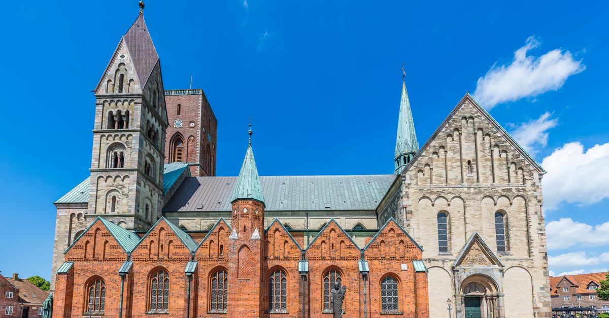 Gotisk Arkitektur i Danmark: Historie, detaljer og moderne fotokunst fra lokalfoto.dk