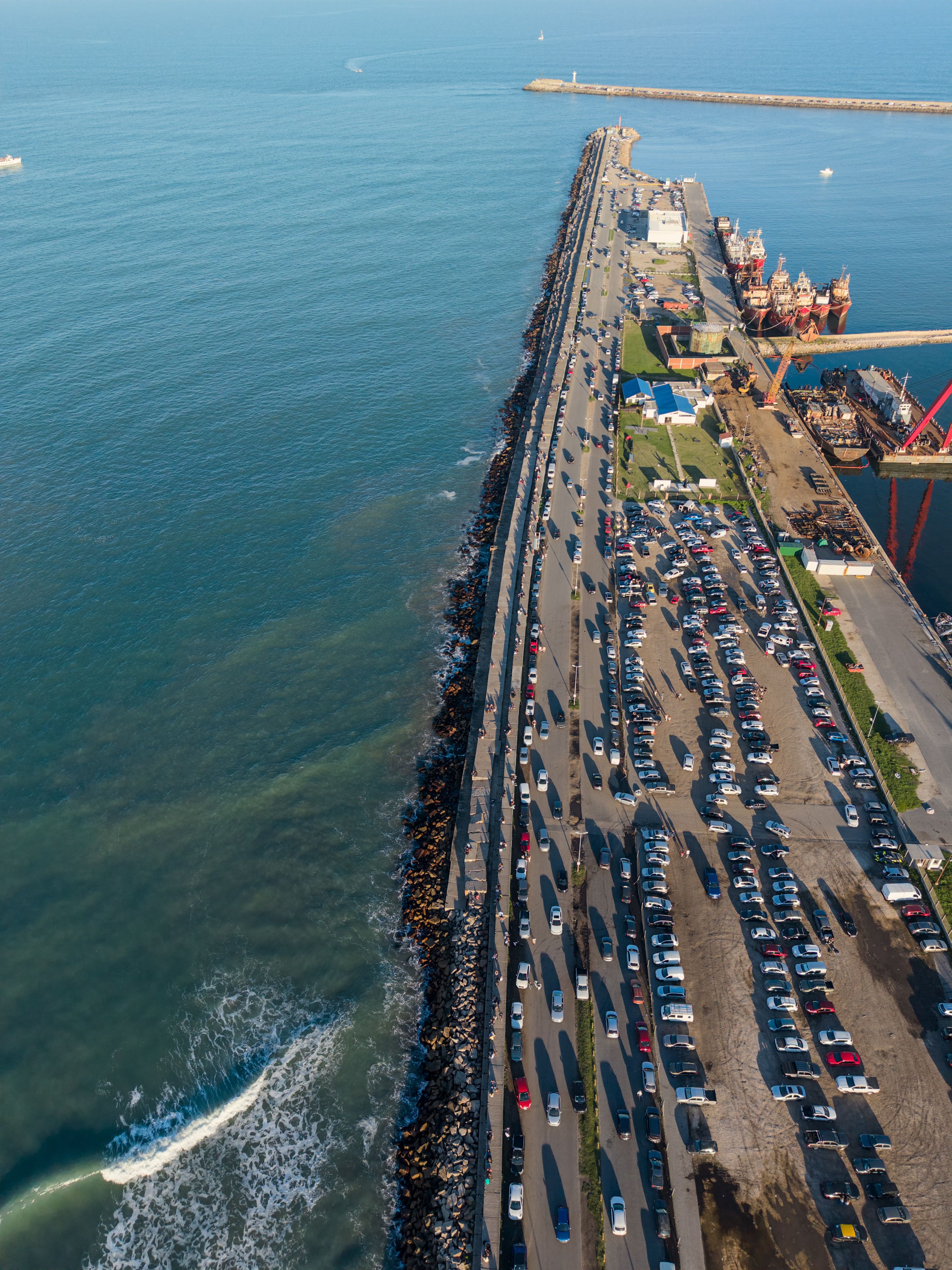 Plus 1 Traffic Wave