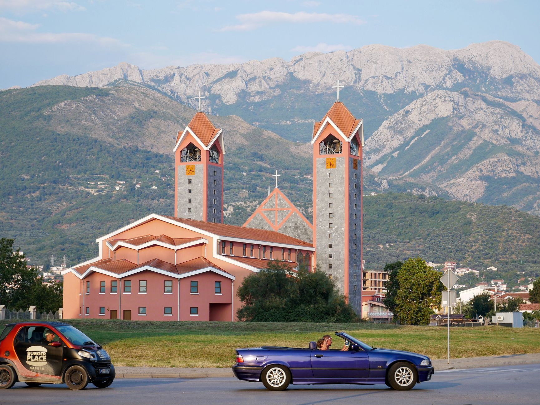 Bester Mietwagen-Marktplatz für Reisen in Albanien