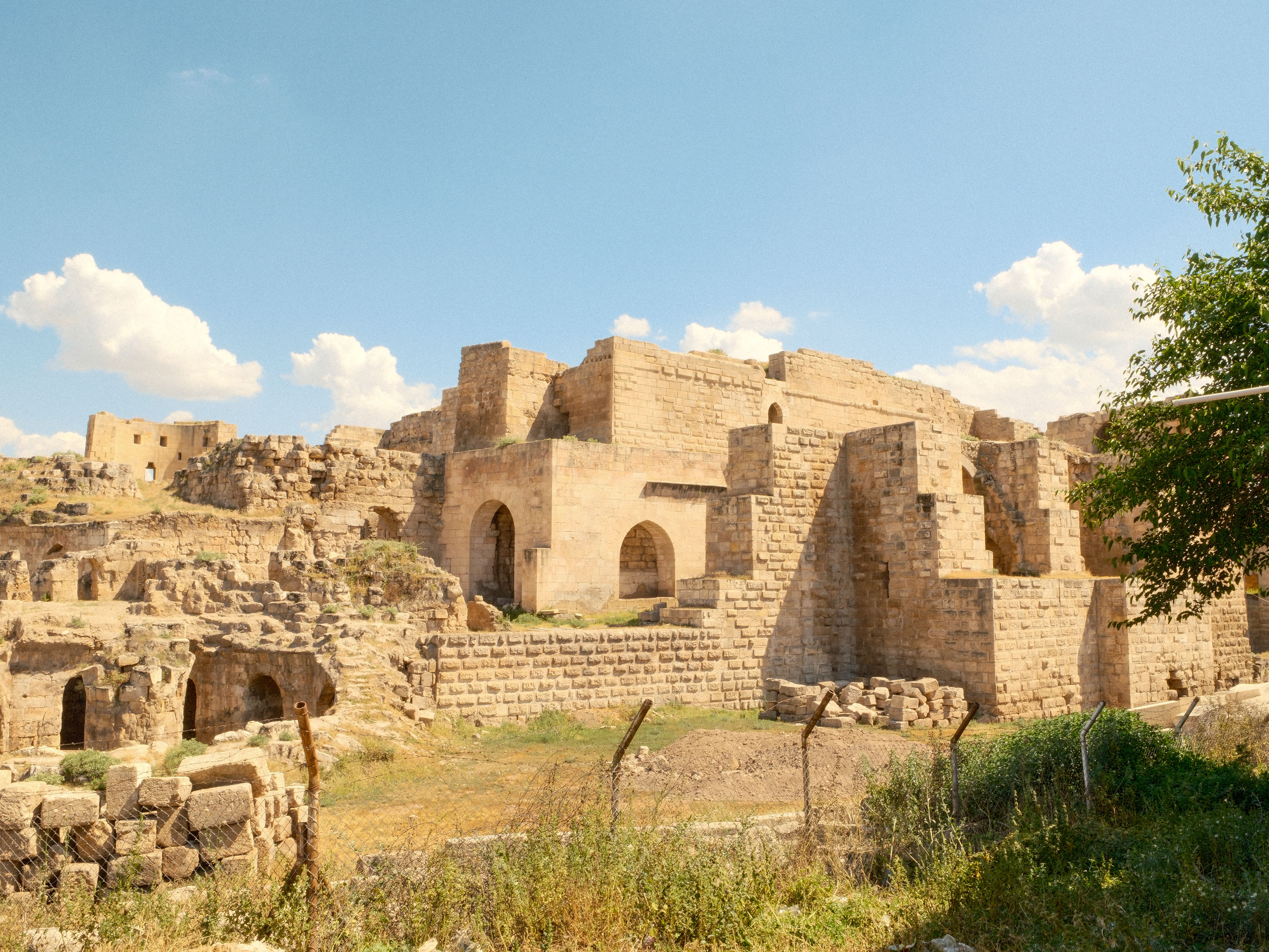 Qal‘ah-ye Kuhnah