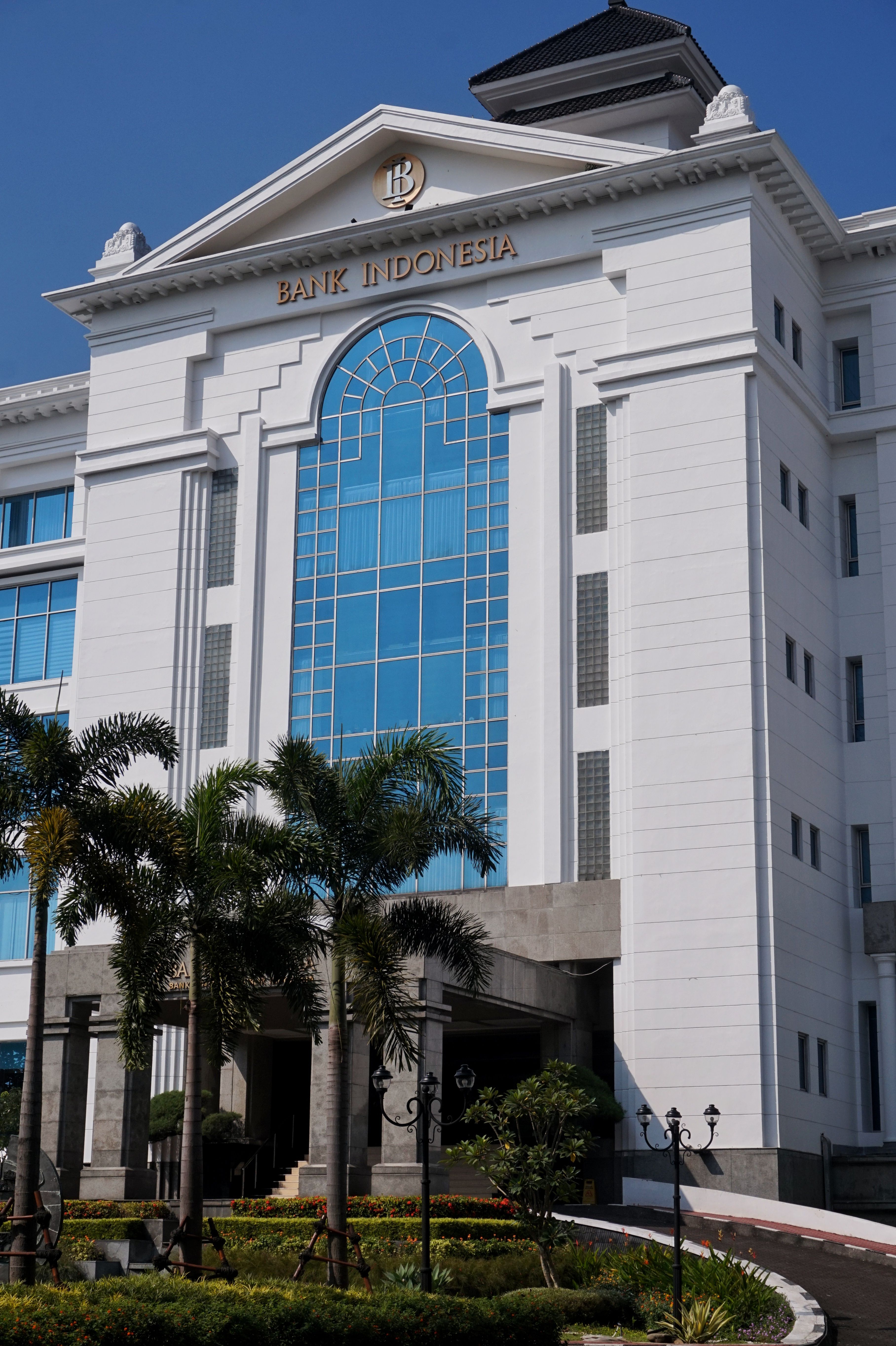 Banking building