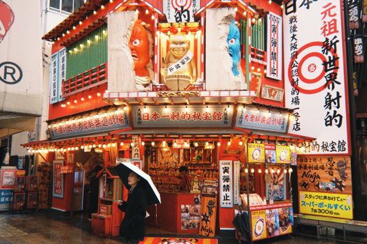 Kuromon market with a sushi chef — Osaka