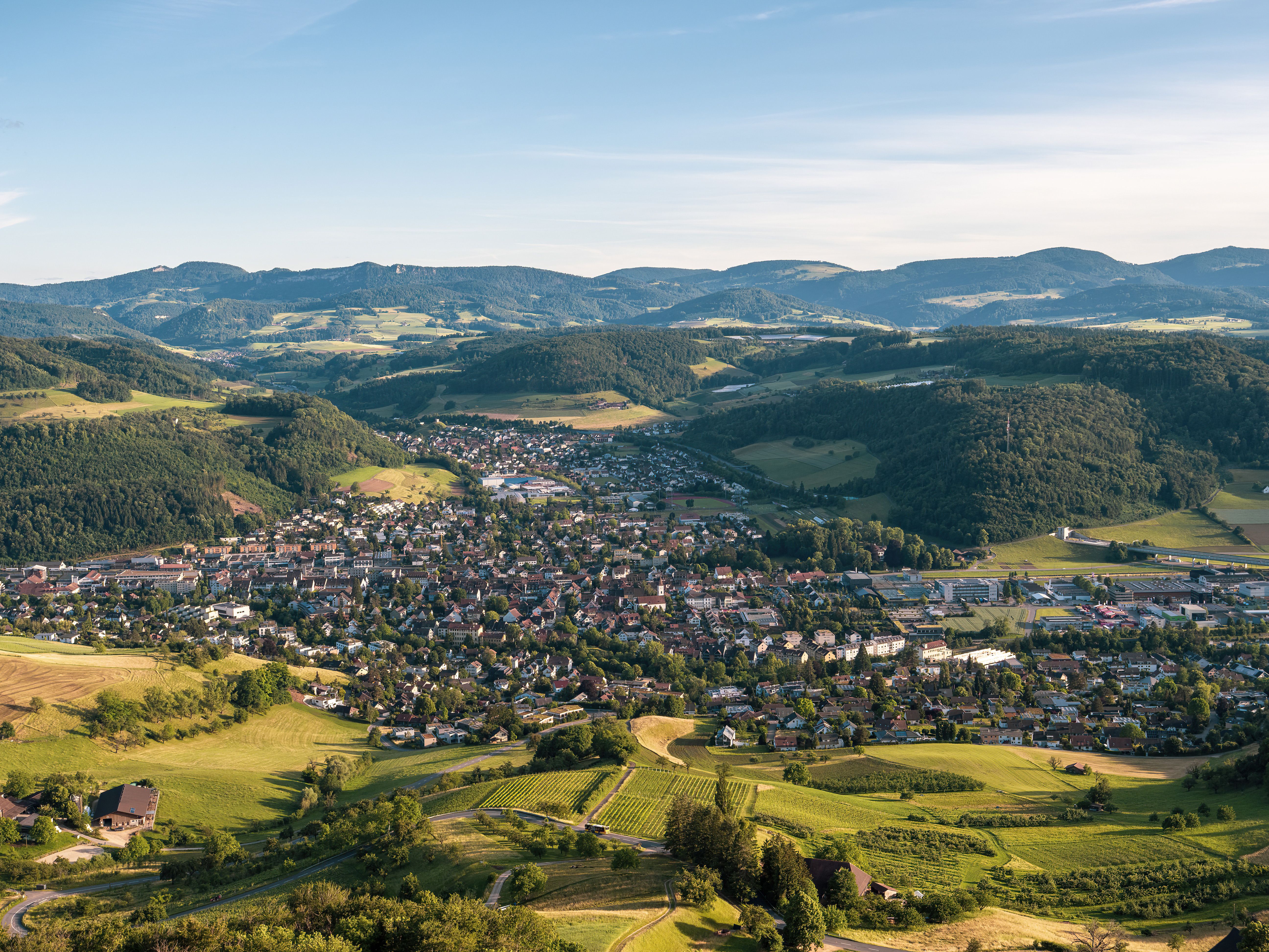 Gruppenreise in malerischer Umgebung