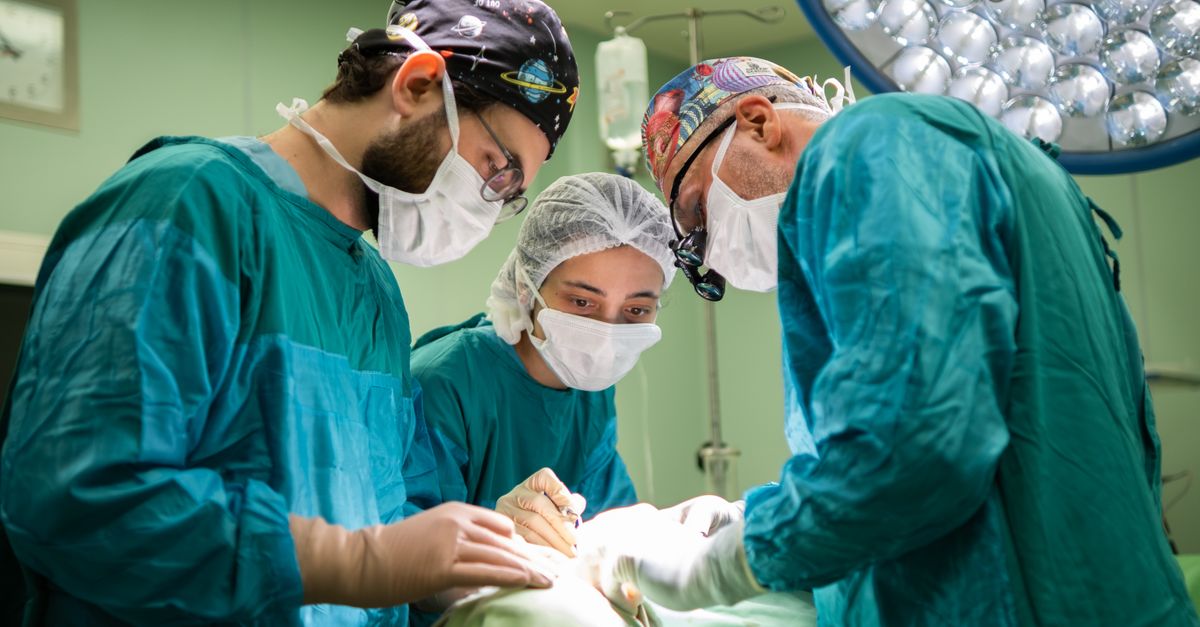 Renowned Transplant Surgeon Dr. Paul Russell Passes Away at 101