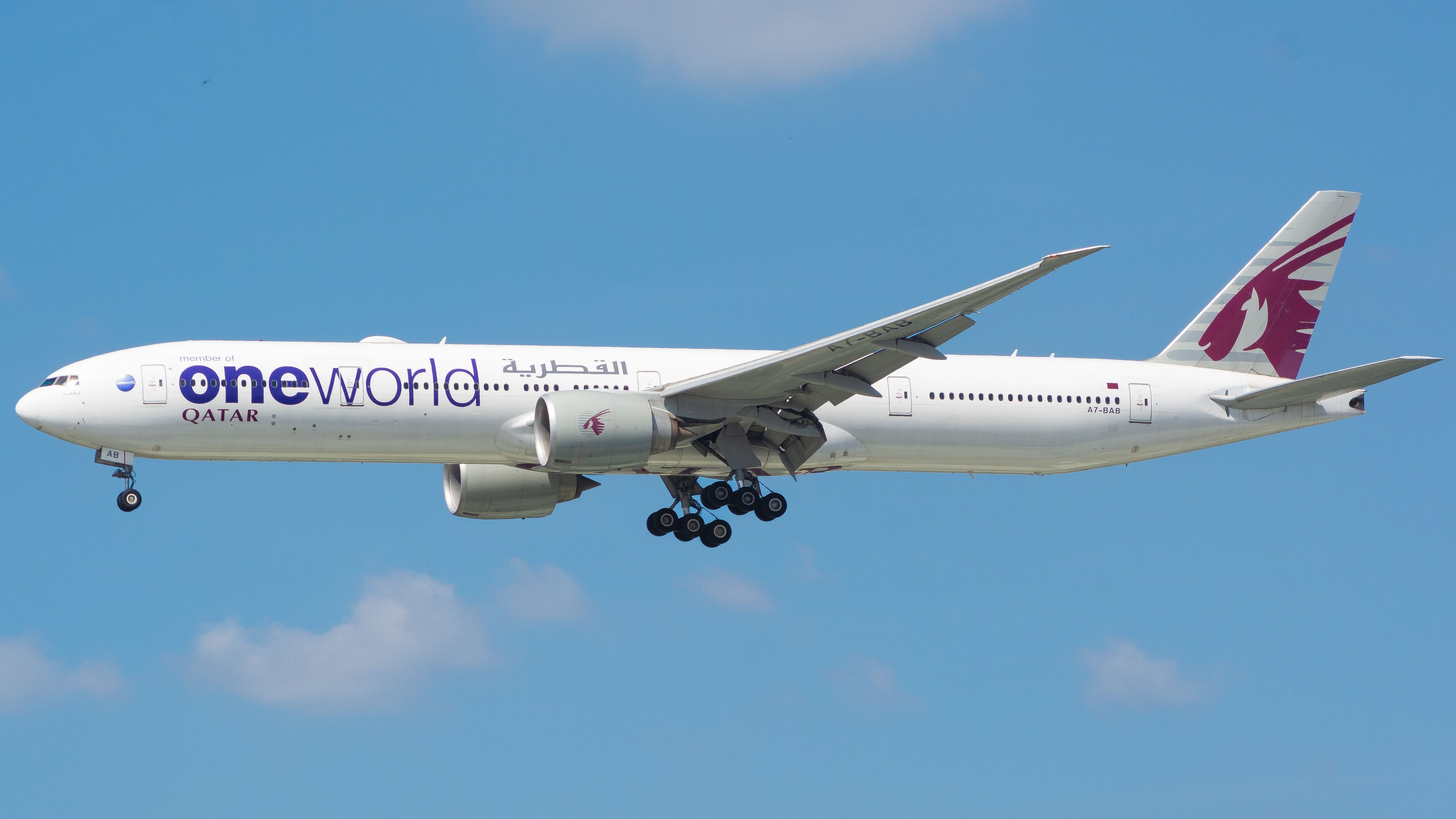 who owns general travel group — Photo by Go Journal on Pexels