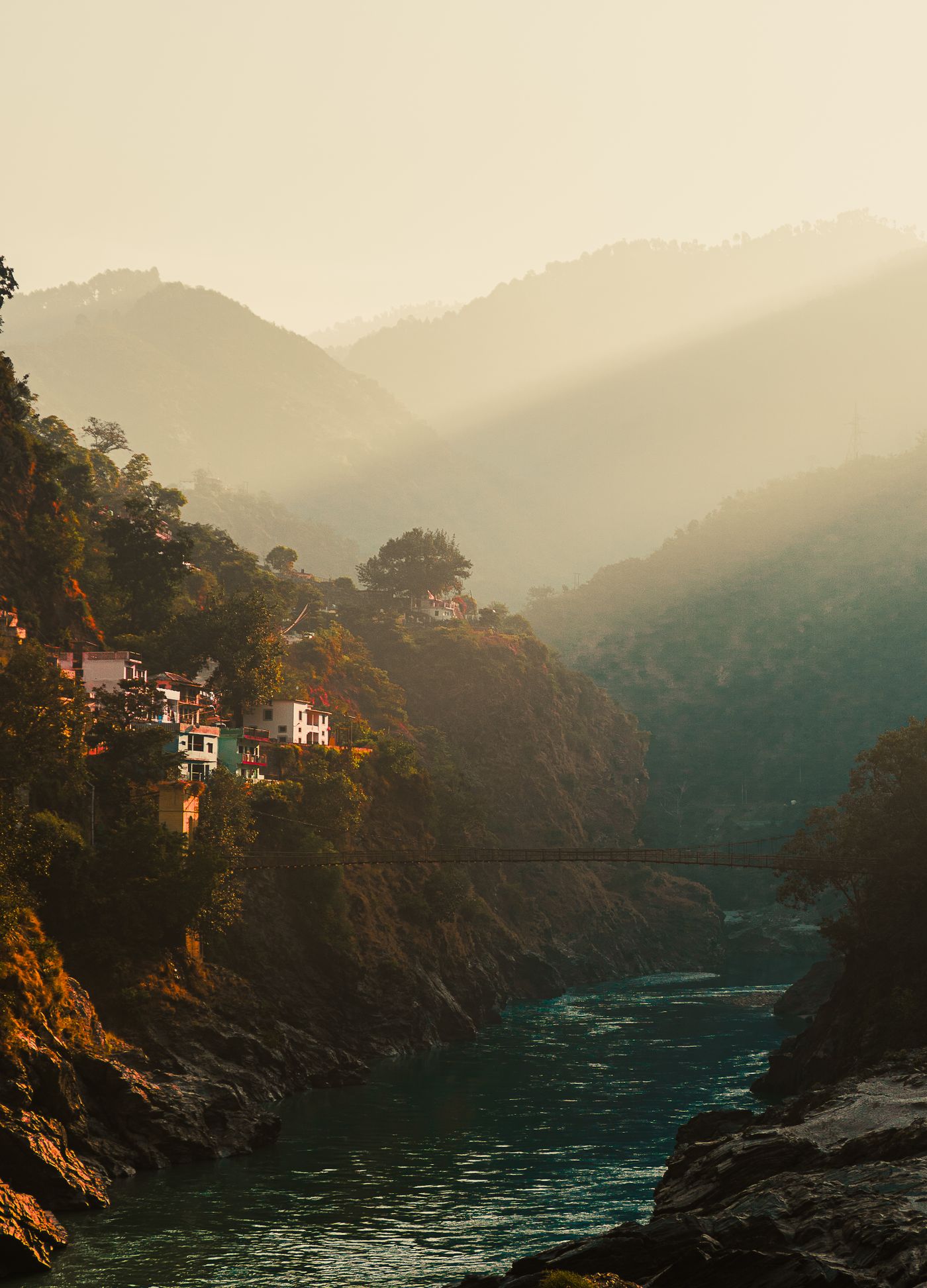 Morning mist over the valley, Ganga Retreat