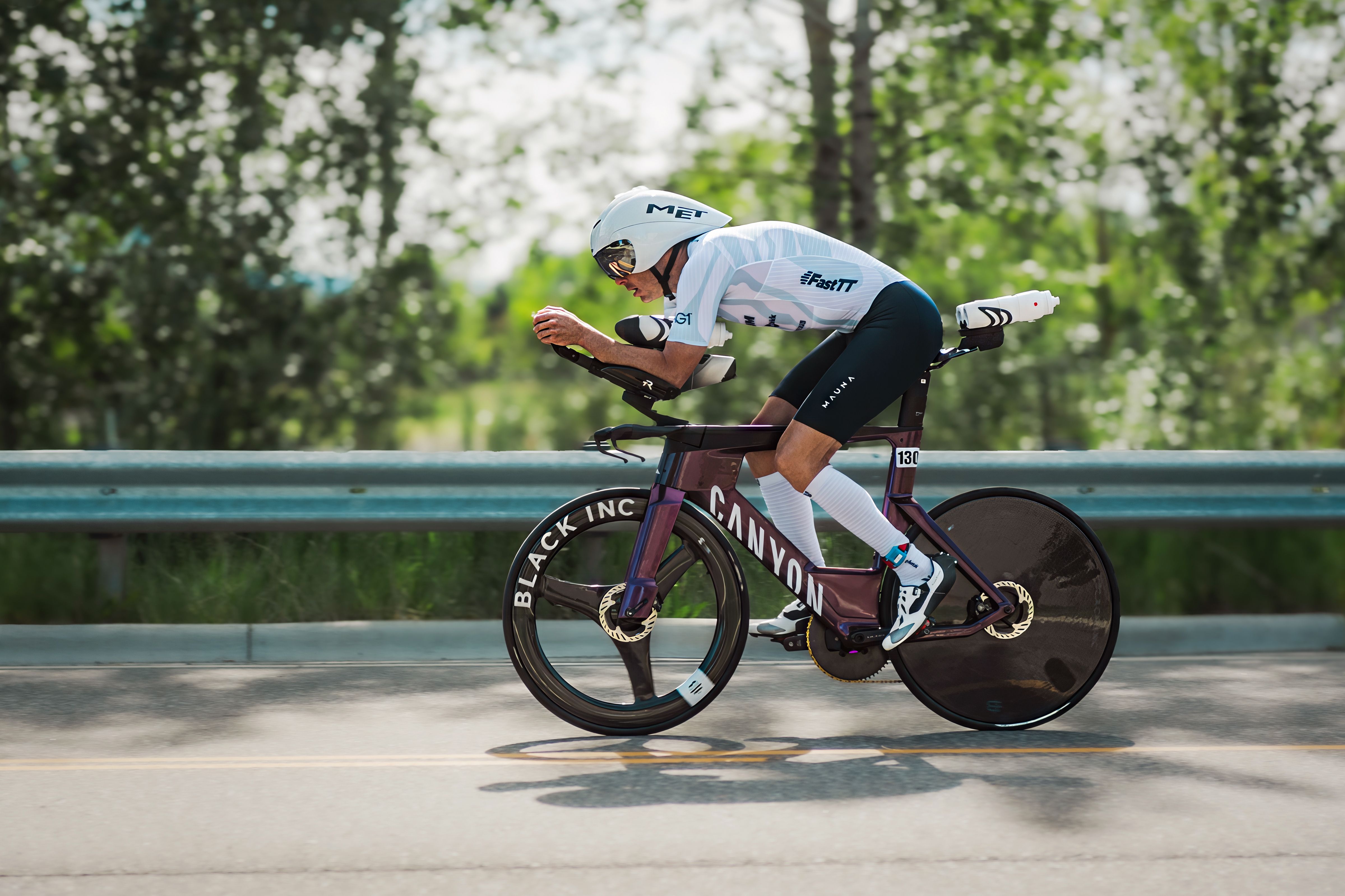Professional cyclist competing on a Canyon bike during a triathlon in Bozeman, Montana. - Evidence evidence guide for l-citrulline exercise performance randomized trial