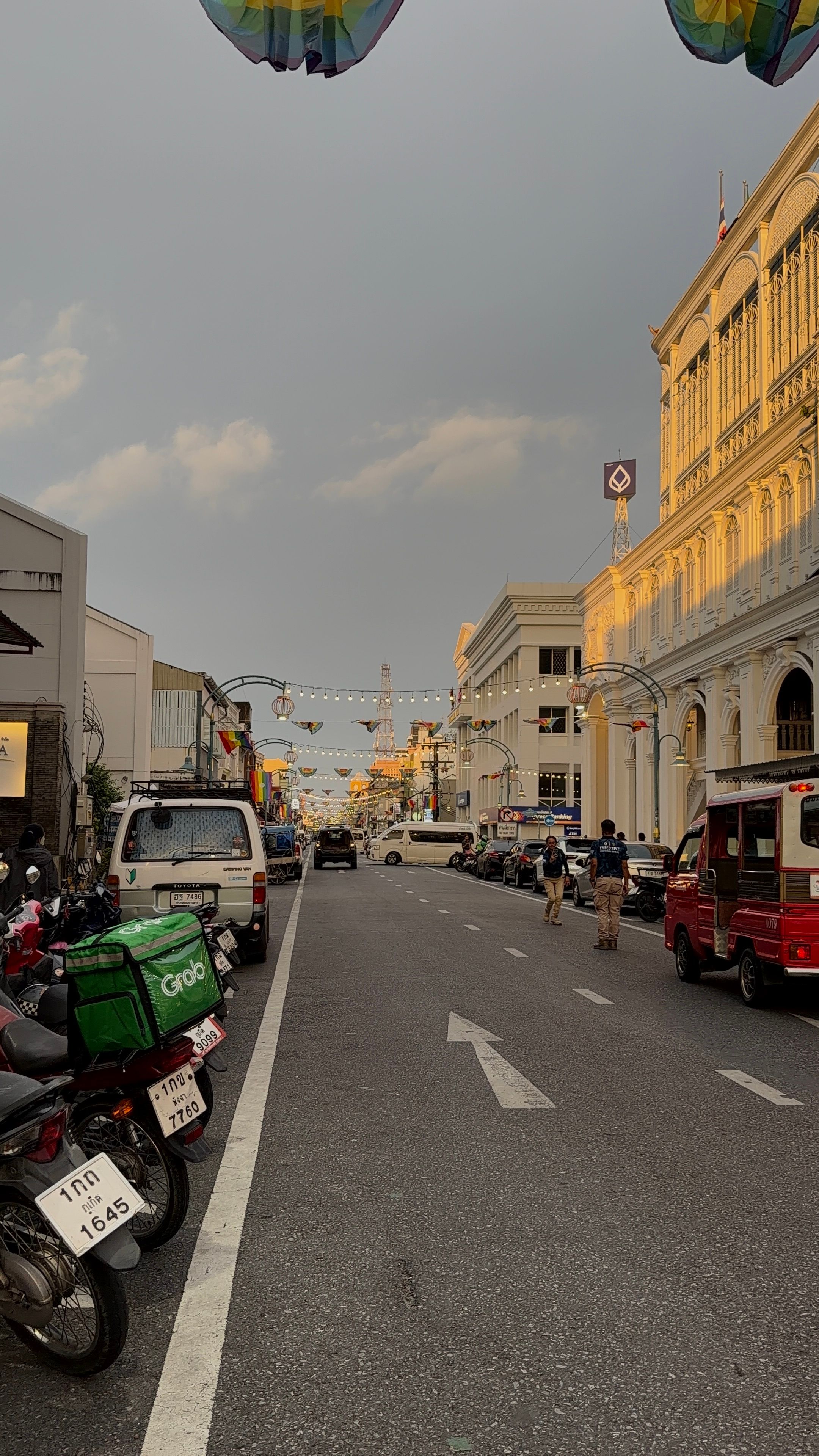 Bangkok là trung tâm kinh tế và văn hóa Thái Lan