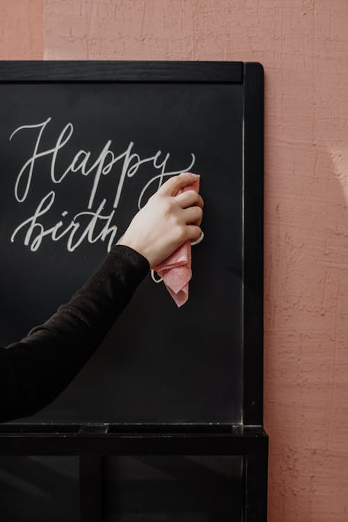 Persoon Bedrijf Krijt Schrijven Op Schoolbord