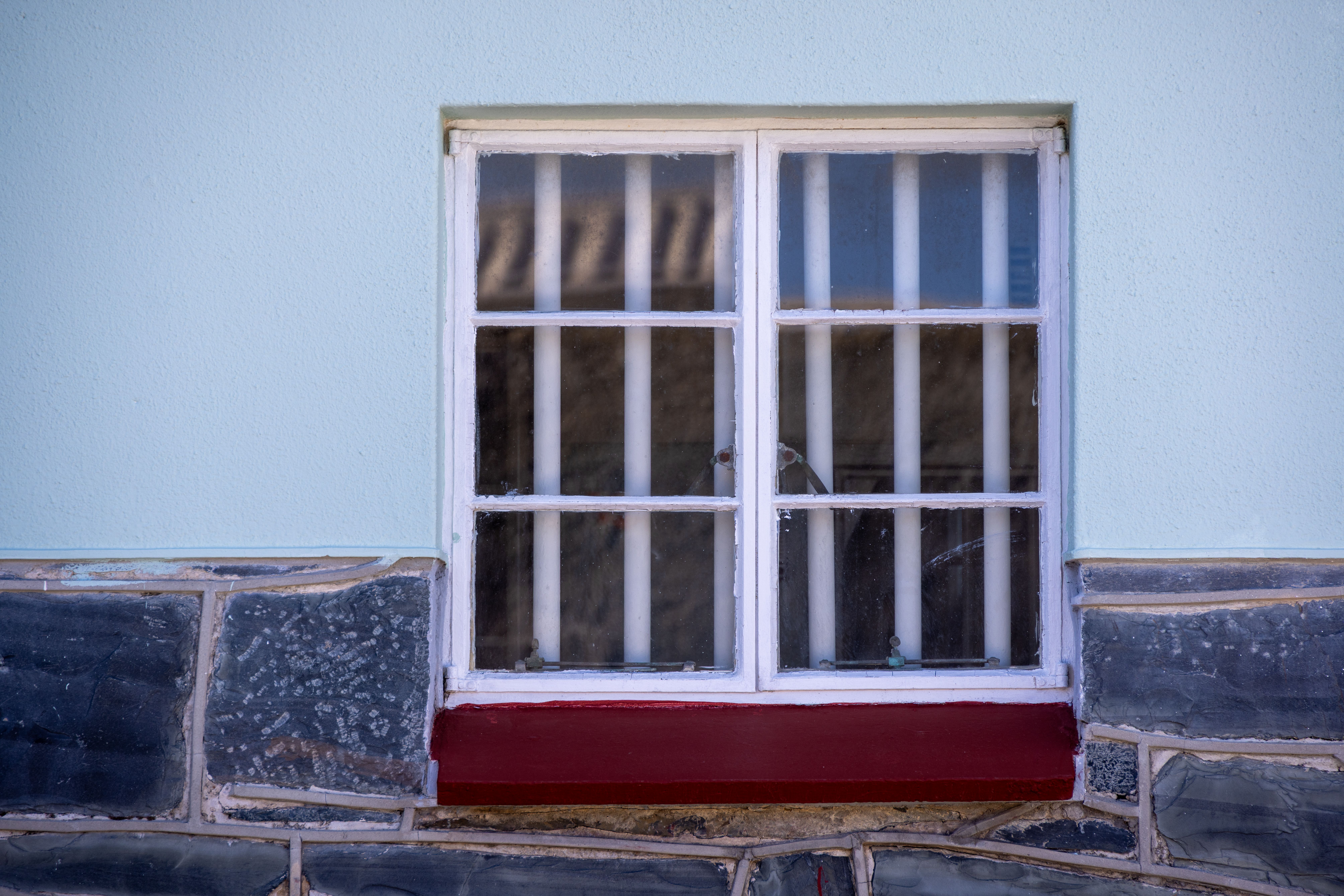 uPVC Spraying in Tolworth — walls rolled to an even, flat finish