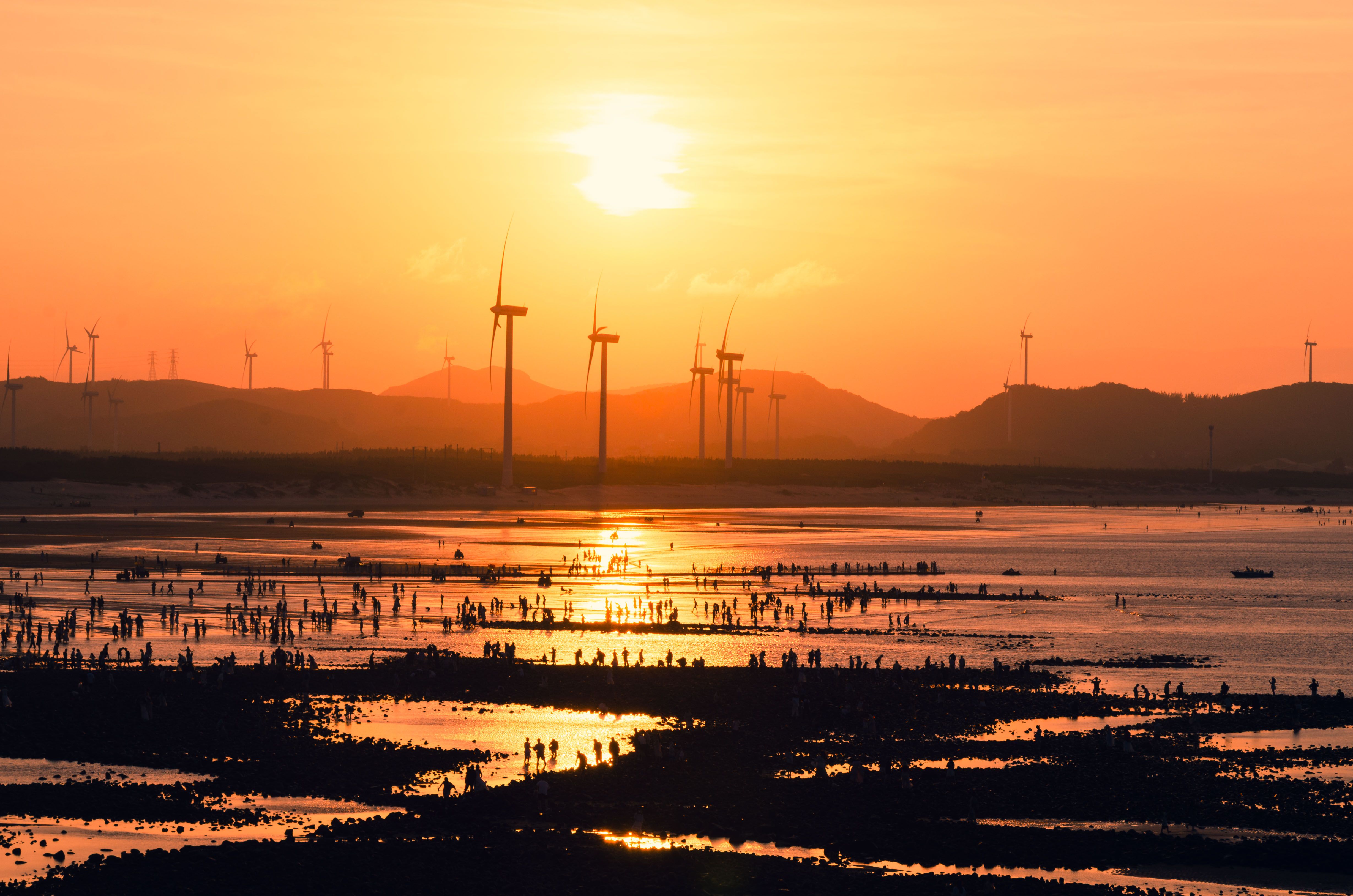 China Targets 53% Renewable Energy Consumption by 2030