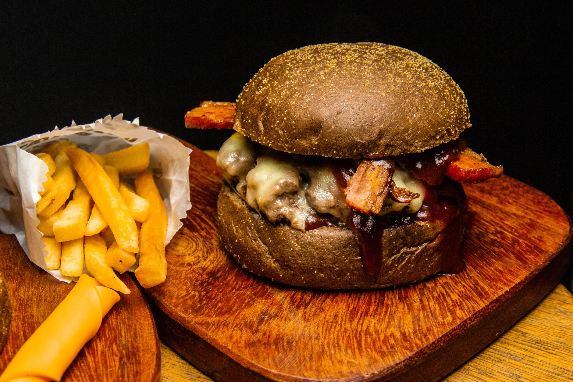 A Seven-Year East Bay Burger Staple Quietly Closes Its Doors