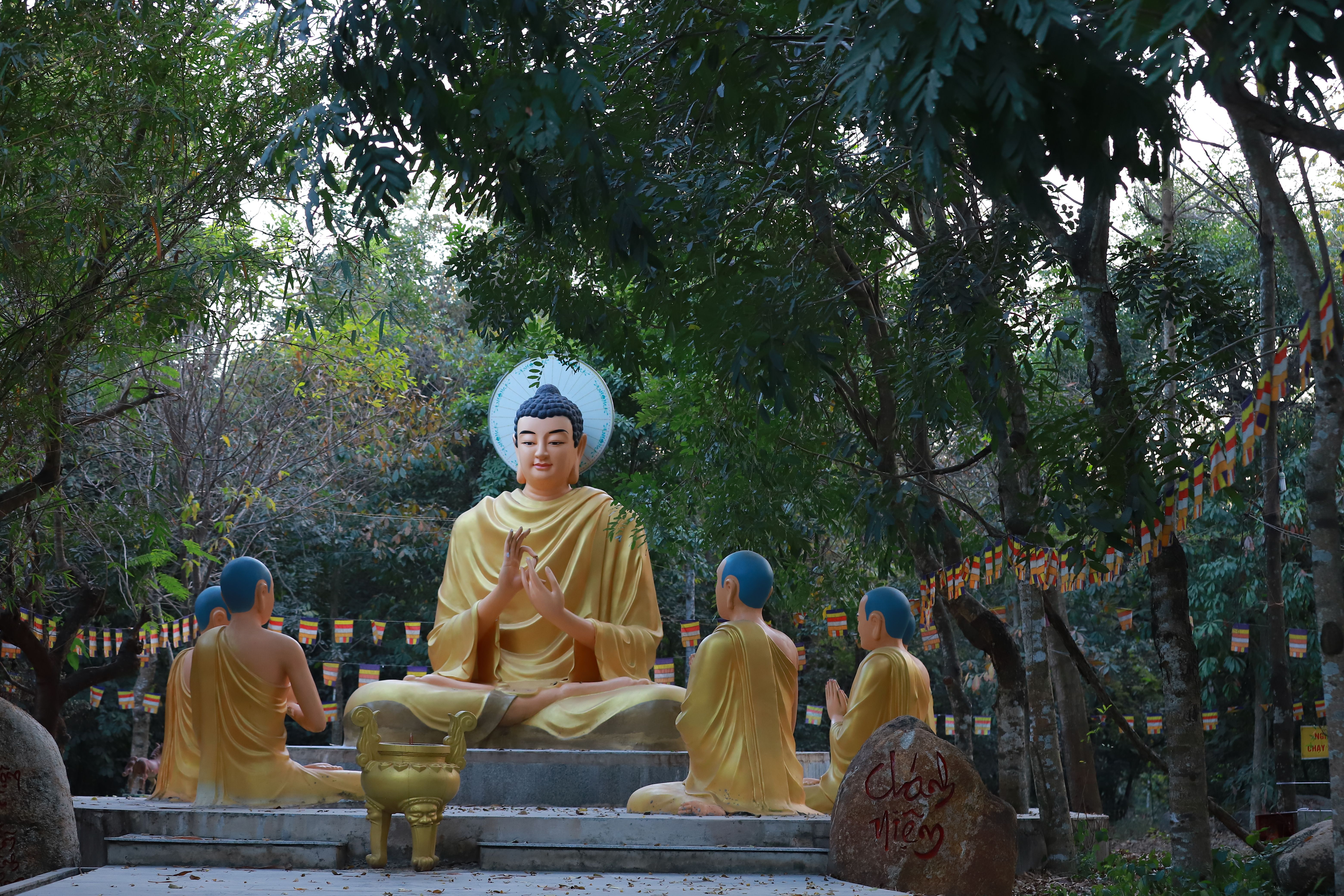 Buddhist Meditation.Txt