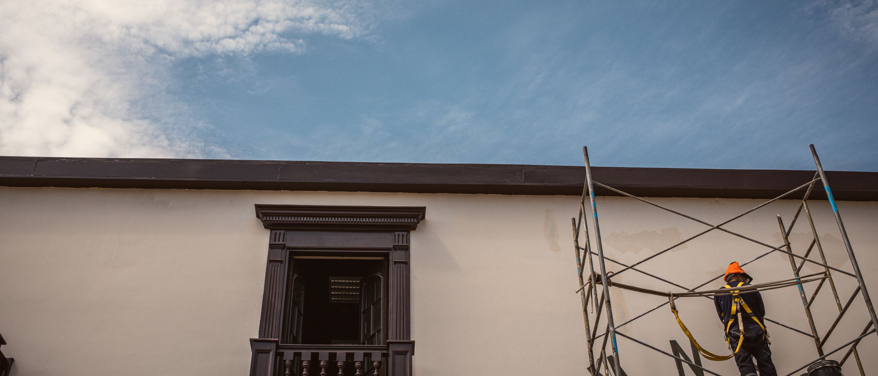 Exterior Painting in Northwood — clean edges cut in around trim and sockets