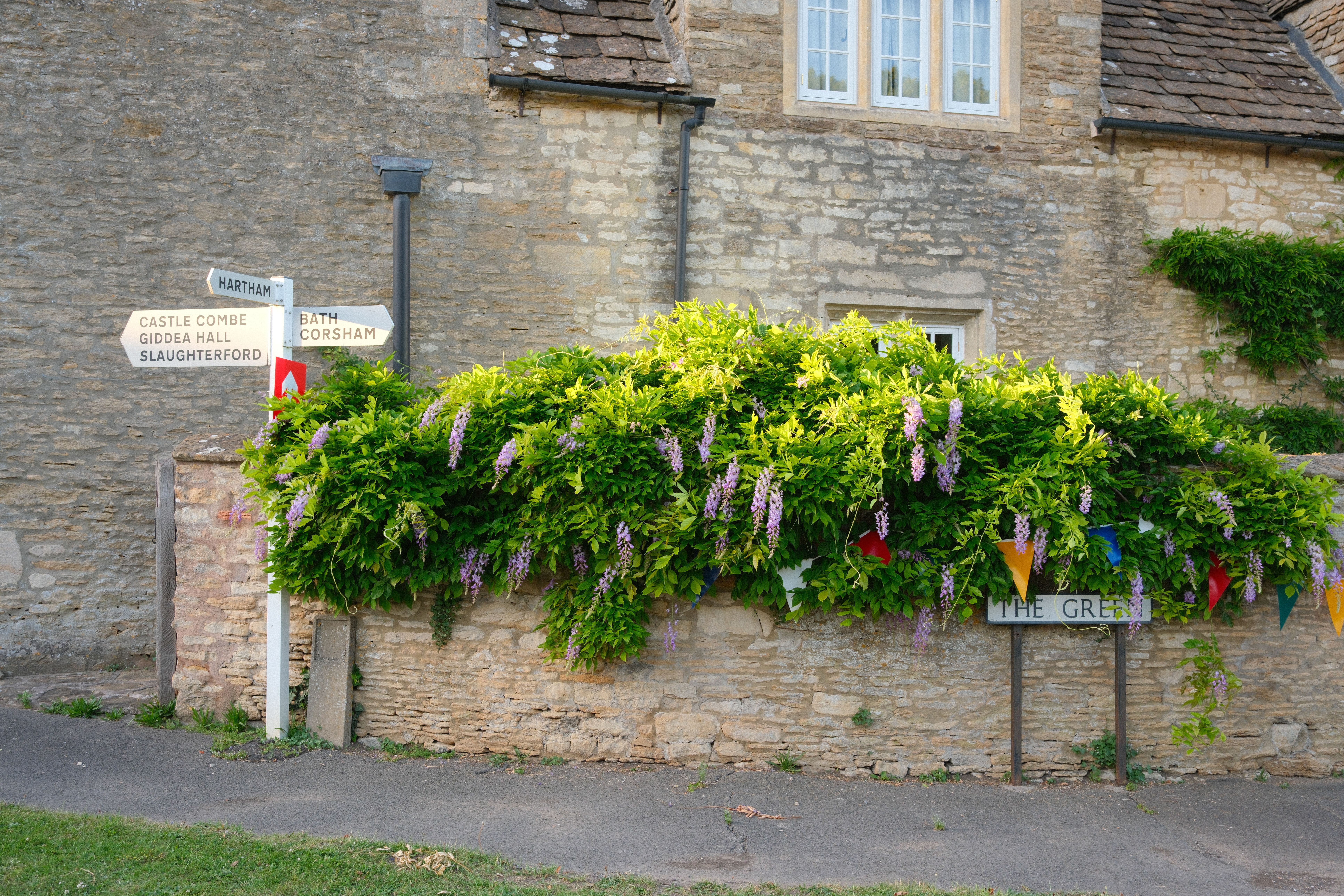 Tours, activities & tickets in Corsham