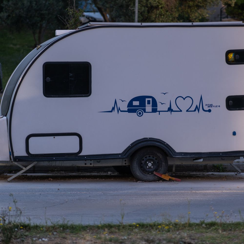 Claygate — man and van team loading a removal van