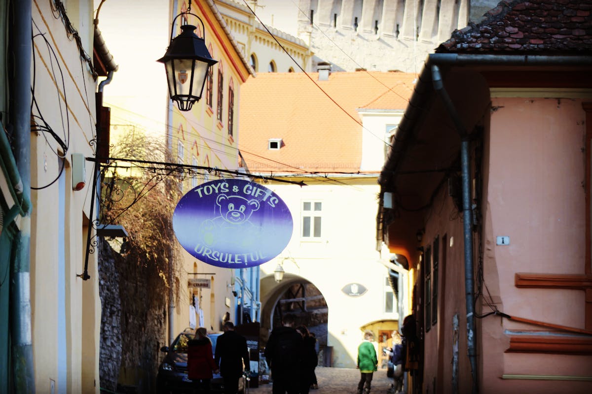 High-protein yogurt parfait with berries and granola