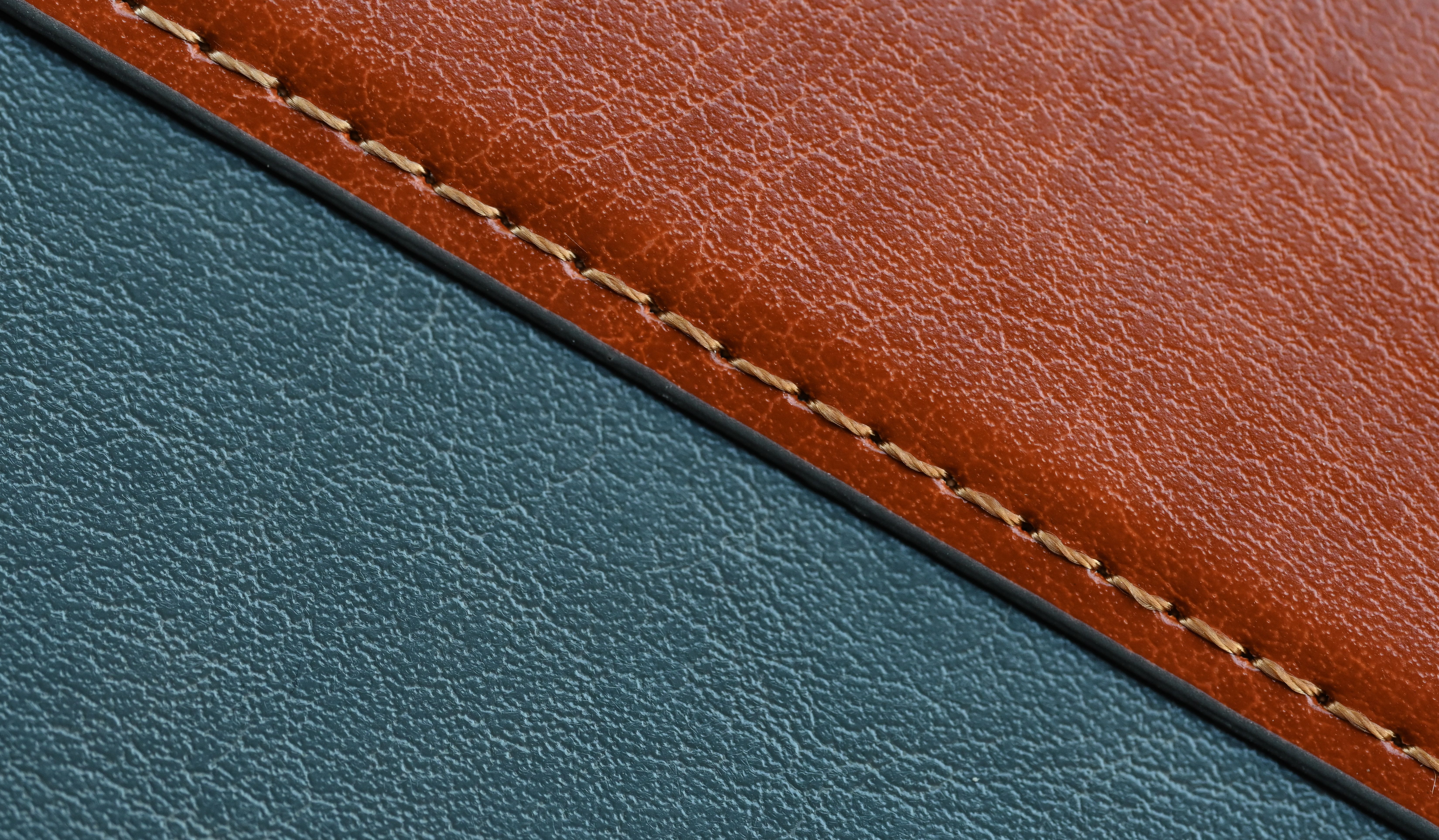 Hand stitched leather interior trim detail, unbadged