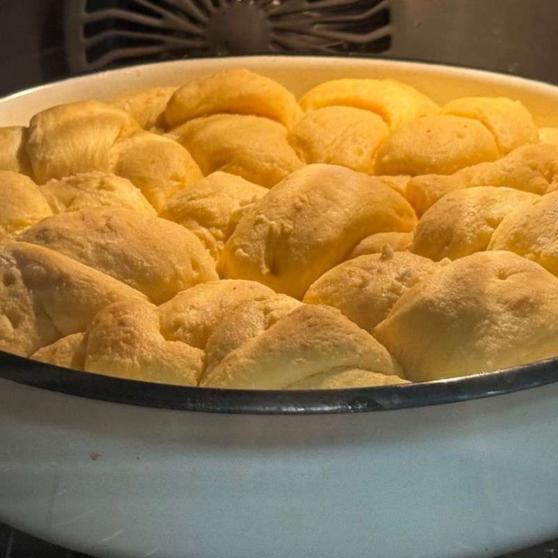 Soft Dinner Rolls