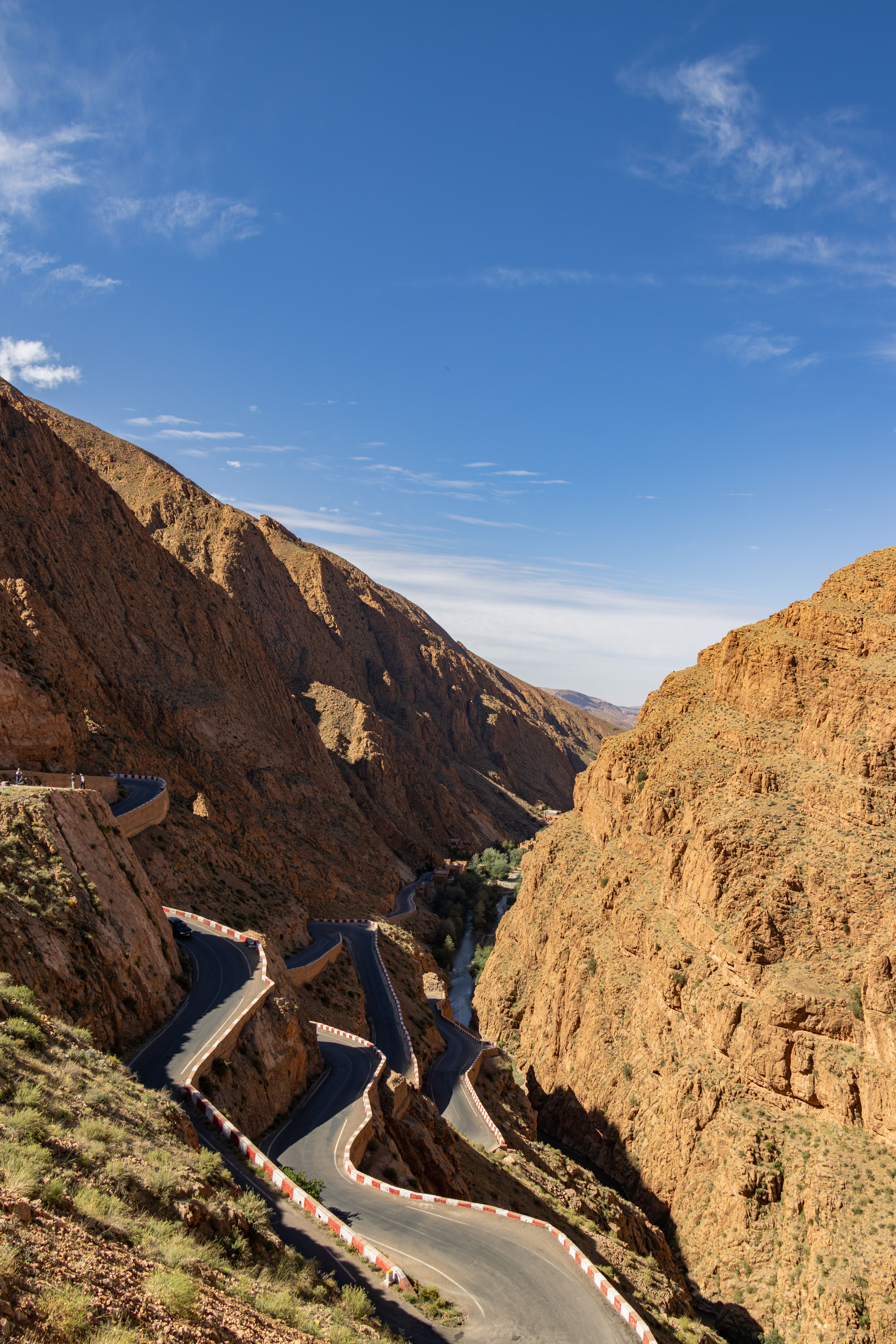 Refuge Ifess Fess — accessible by mule, written for those who read at altitude.