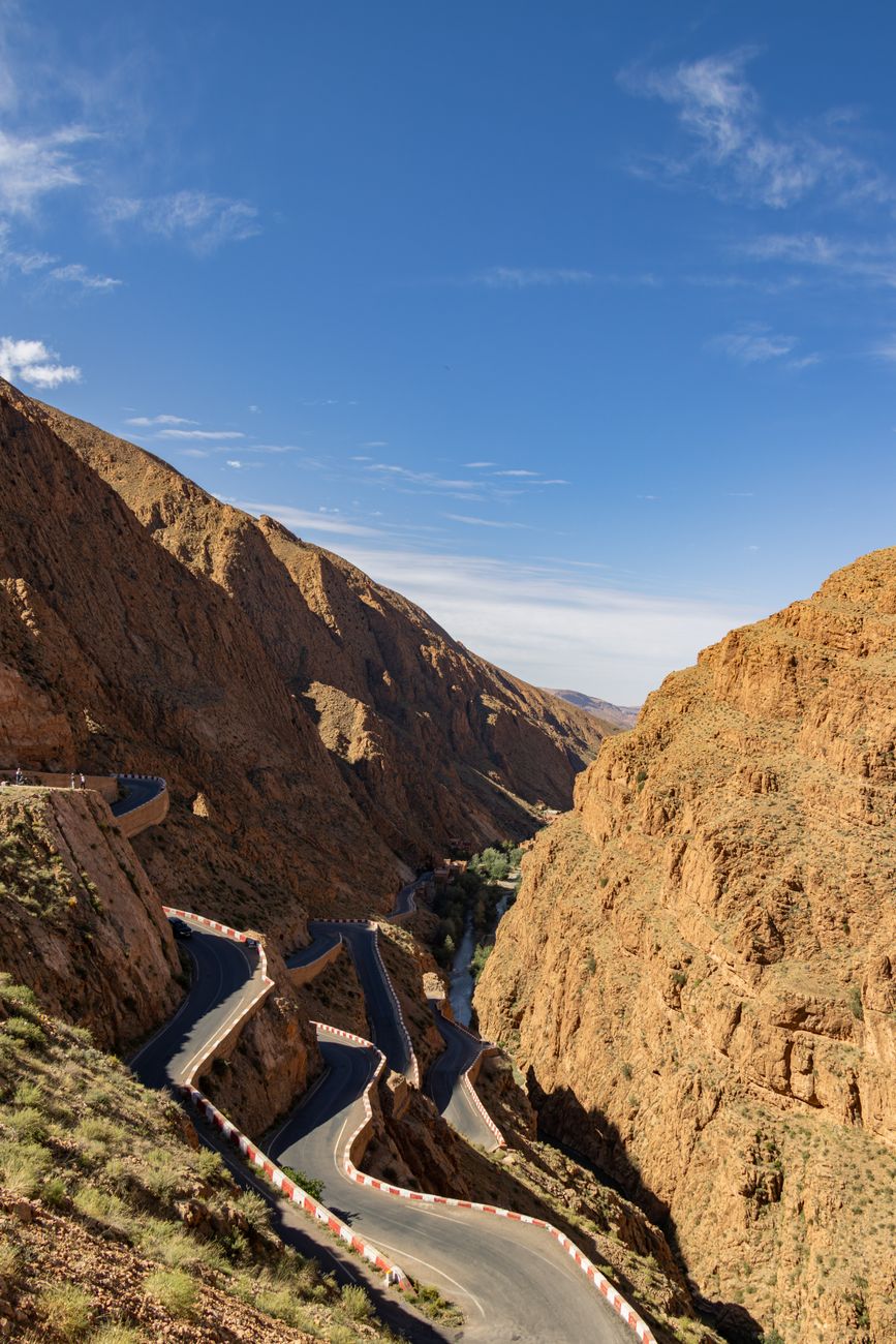 Refuge Ifess Fess — accessible by mule, written for those who read at altitude.